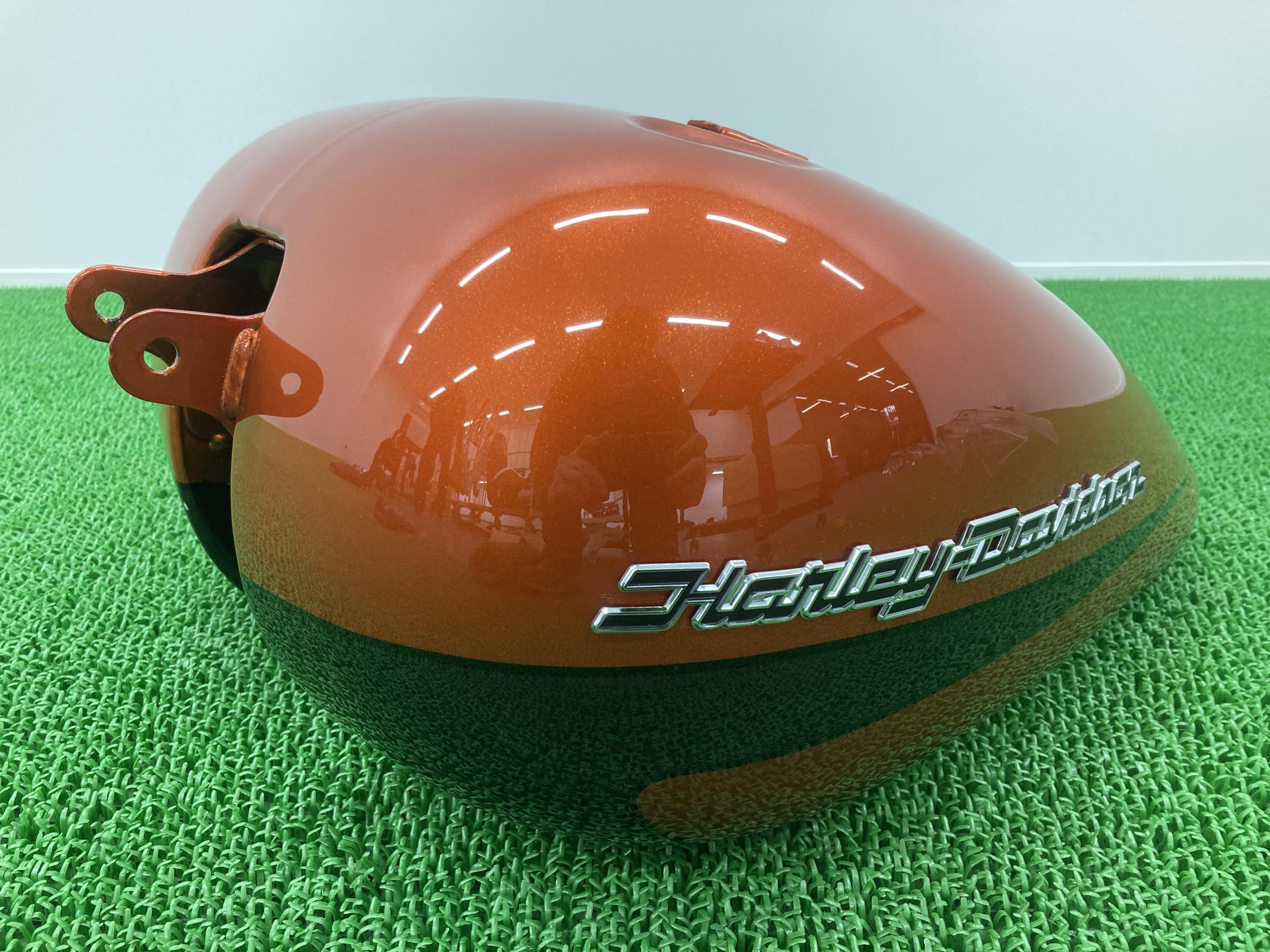 FLHTK1870タンク橙Mハーレー純正バイク部品エレクトラグライドウルトラリミテッド綺麗良品凹みなし車検Genuine【中古】 96