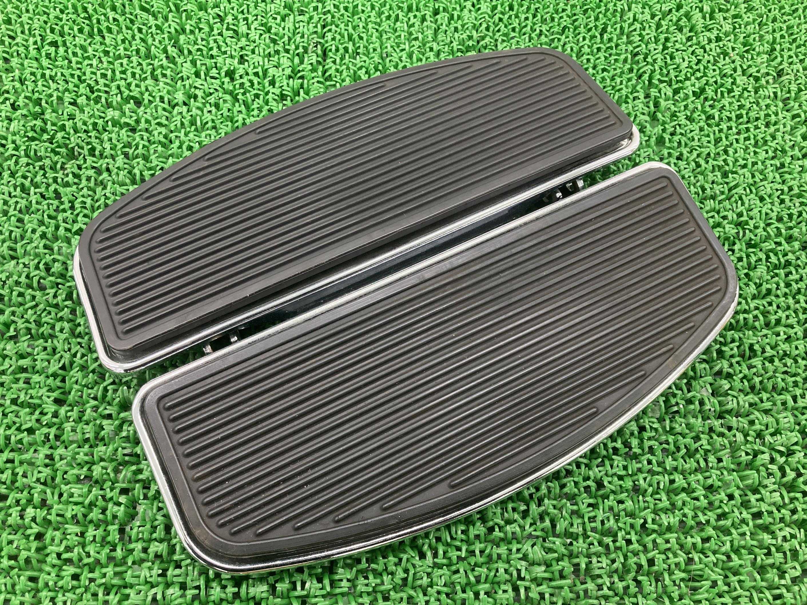 FLSTC1580ステップボード左右ハーレー純正バイク部品破れ無し品薄希少品ソフテイル06年式～車検Genuine【中古】 13