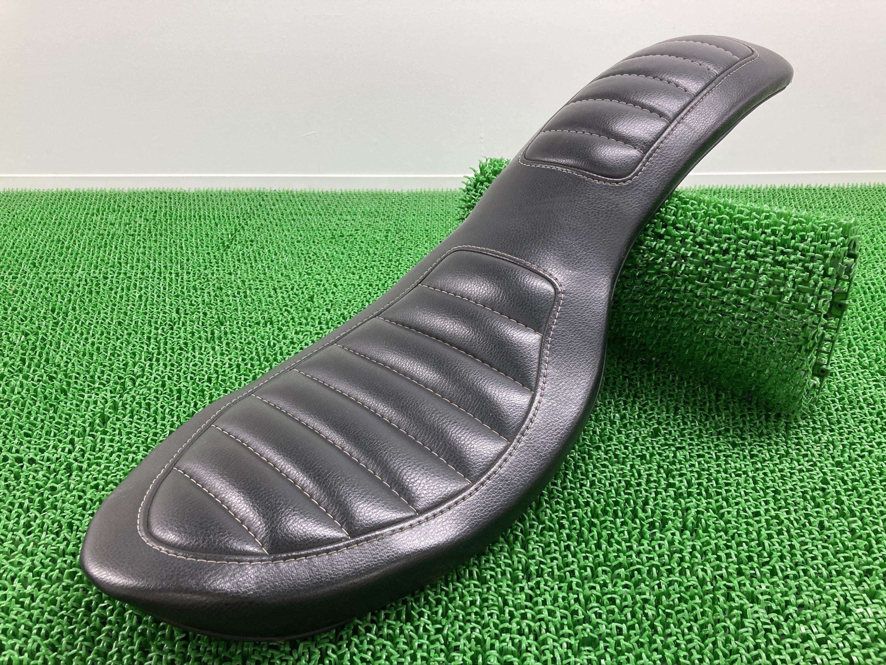 イージーライダース製ビラーゴ250シート社外バイク部品3DM超フラットコブラシート修復素材や張り替えベースに品薄希少品【中古】 89｜ティーエスパーツ　店