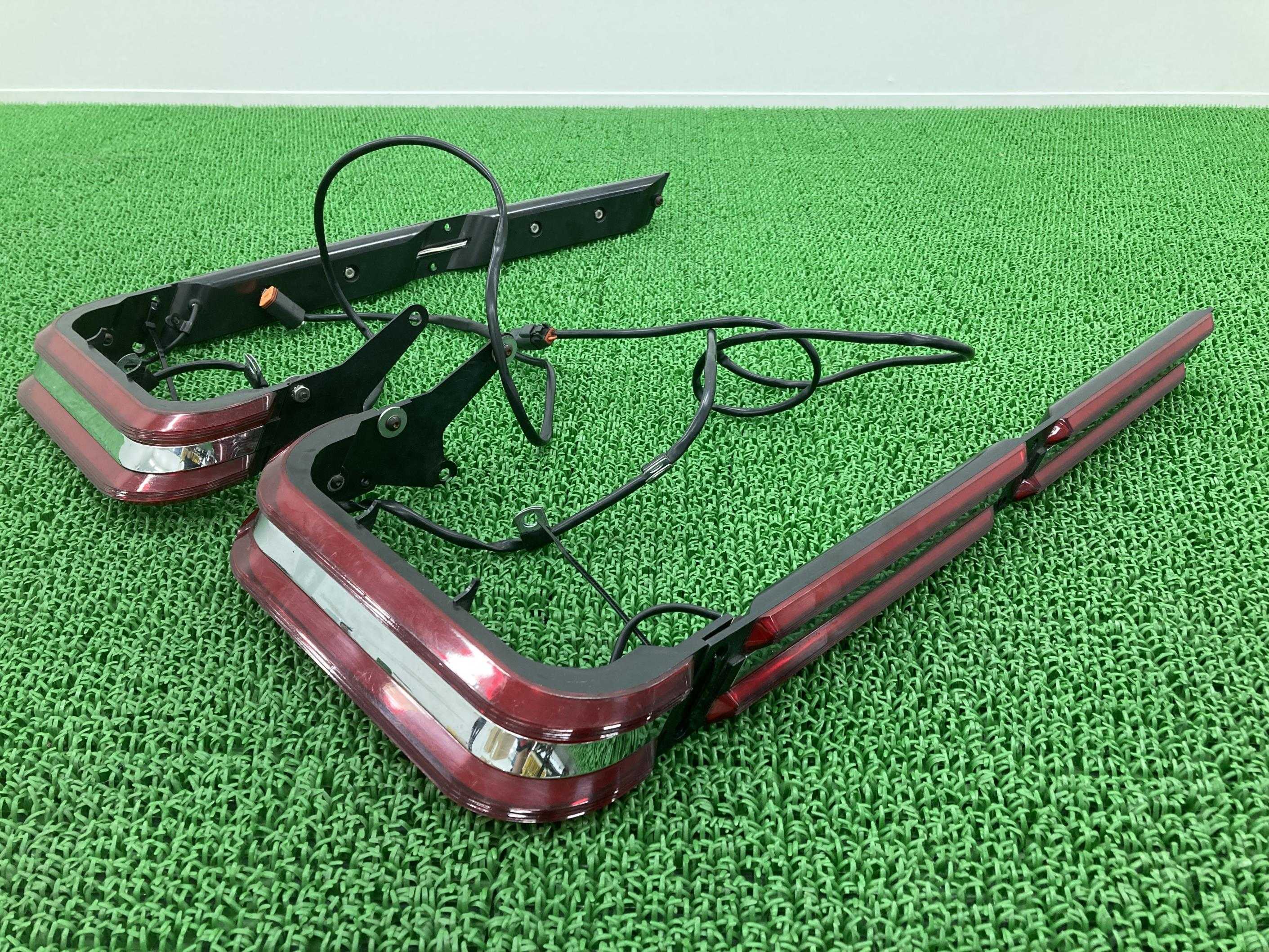 FLHTCU1340サイドマーカー左右社外バイク部品ハーレーエレクトラグライドウルトラエボEVOパニアケースアクセサリー品薄【中古】 5｜ティーエスパーツ　店