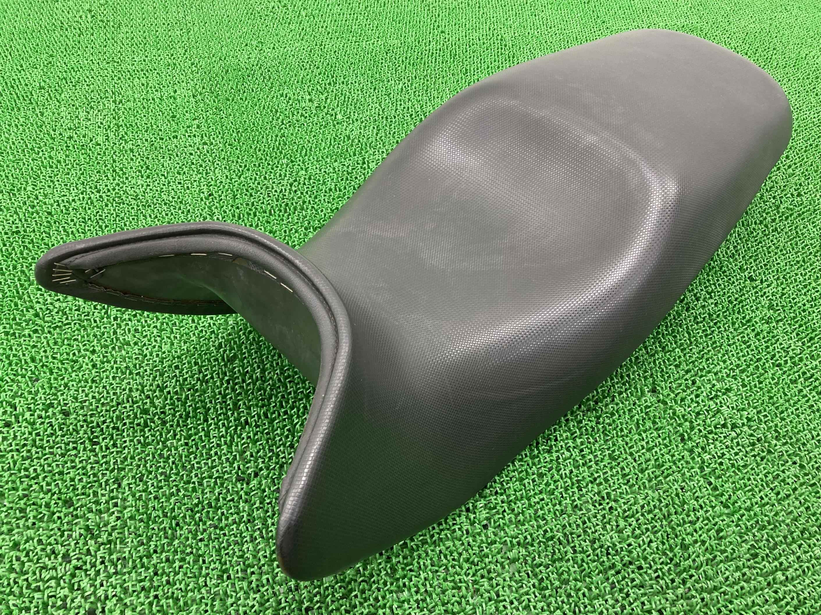 K1200RS シート BMW 純正 バイク 部品 修復素材や張替えベースに 品薄 希少品 車検 Genuine 【中古】 92|ティーエスパーツ 店