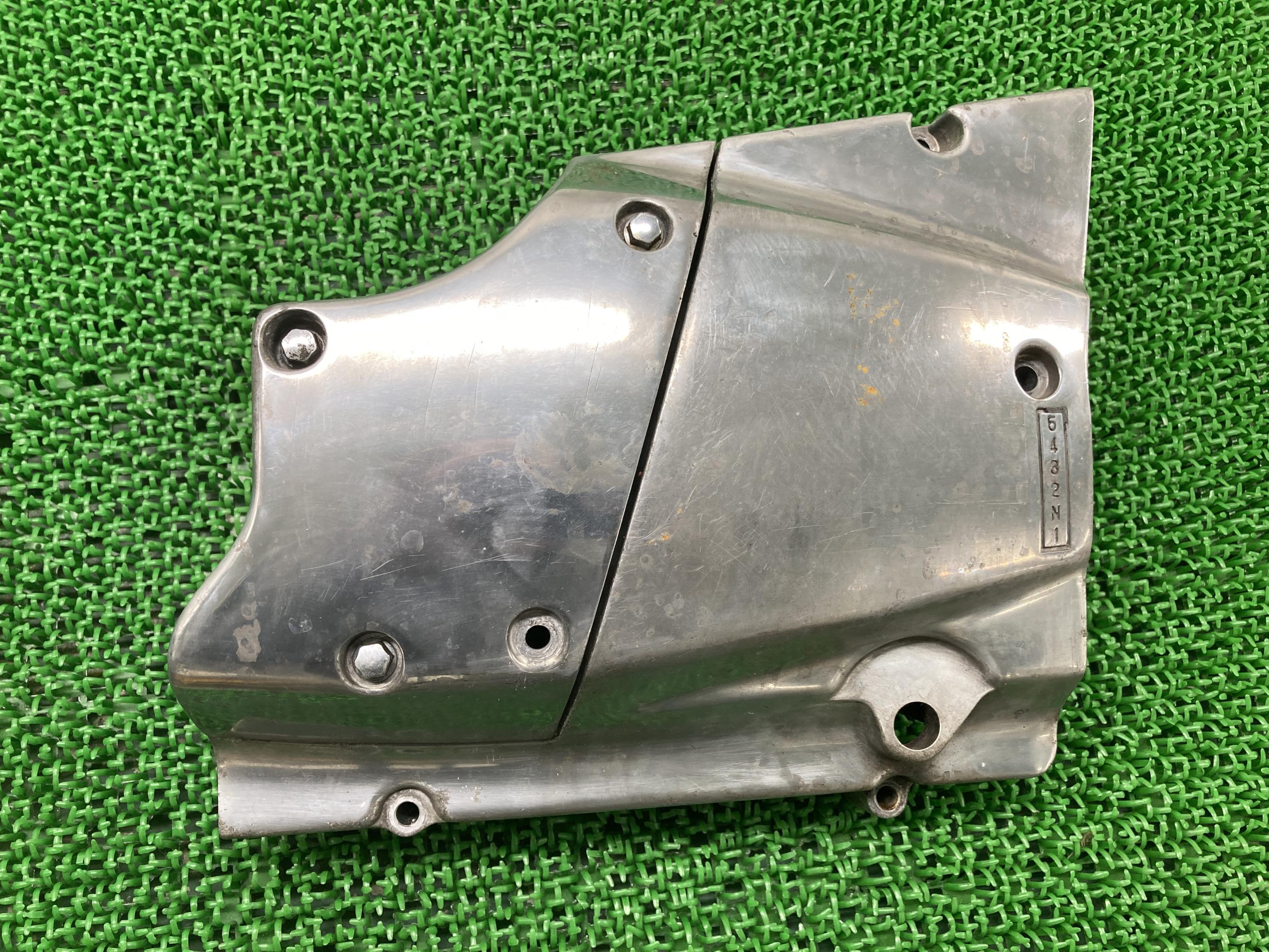 ゼファー1100エンジンカバーカワサキ純正バイク部品ZR1100AZRT10AZEPHYR1100スプロケットカバー割れ欠け無し品薄車検Genuine【中古】 67