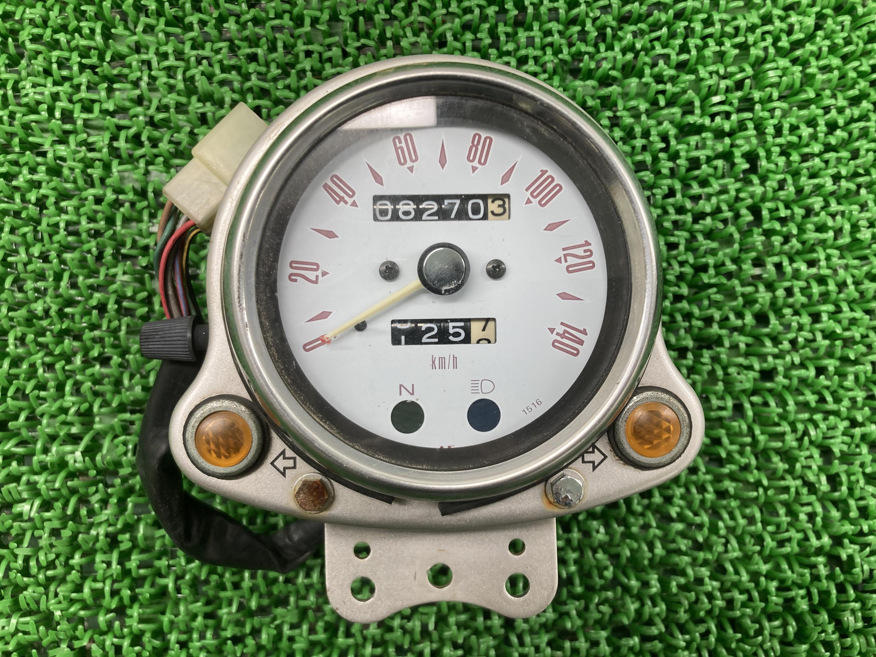 エストレヤ スピードメーター カワサキ 純正 バイク 部品 BJ250A エストレア ESTRELLA 割れ欠け無し 品薄 希少品 車検 Genuine 【中古】 2｜ティーエスパーツ　店
