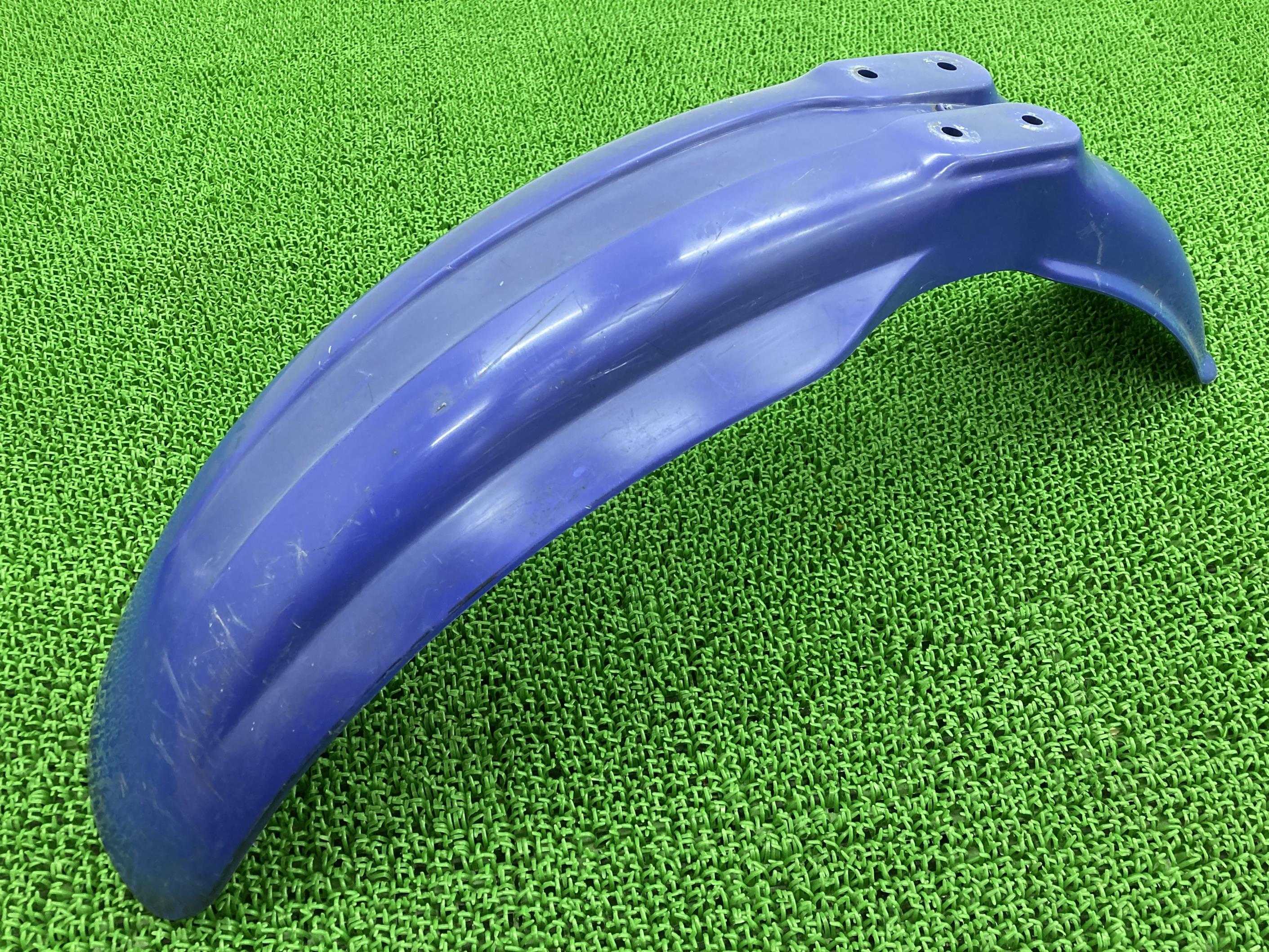 CR125R フロントフェンダー 青紫 ホンダ 純正 バイク 部品 JE01 ペイント素材に 割れ欠け無し 品薄 希少品 車検 Genuine 【中古】 24