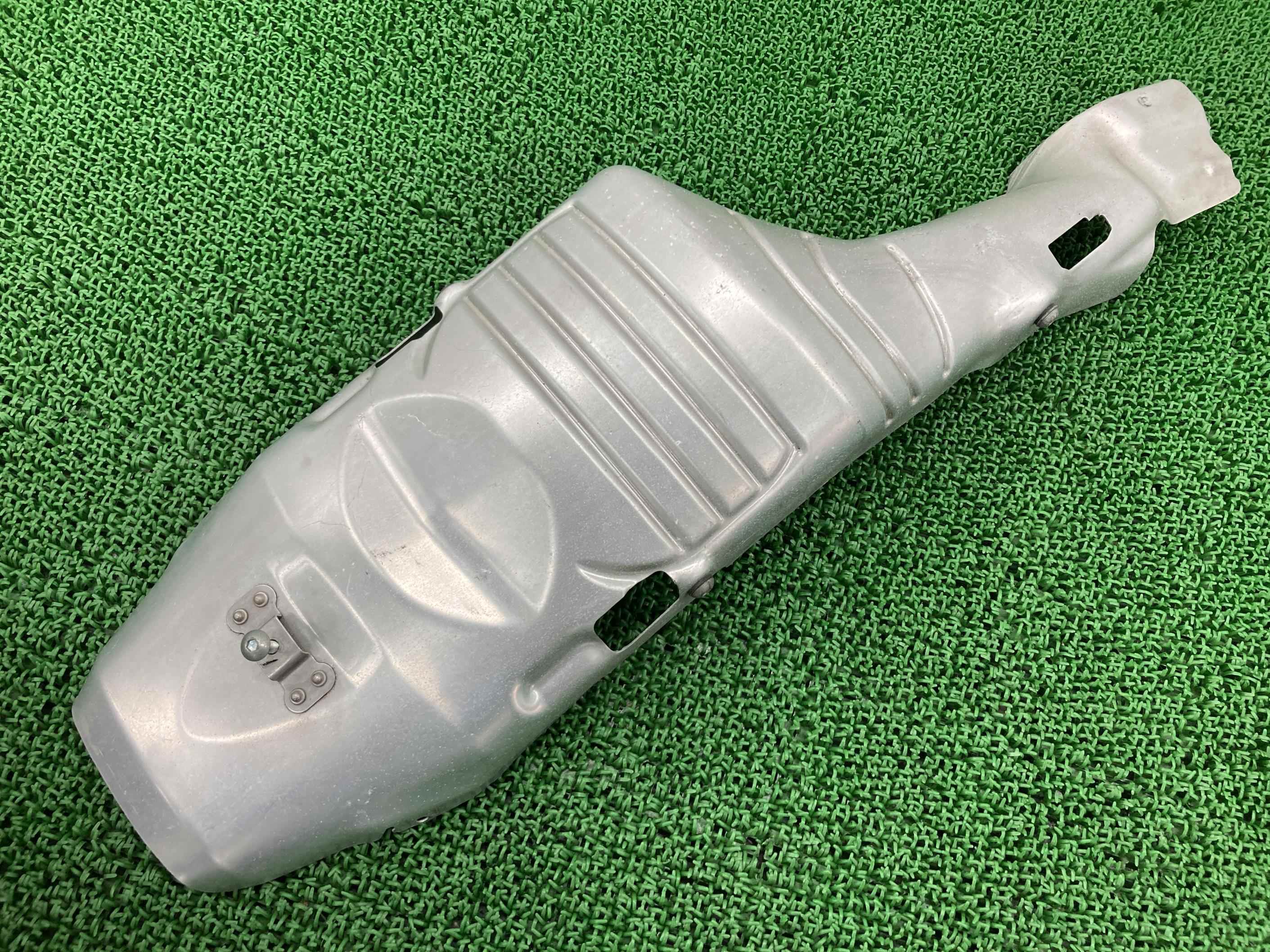 CBR1000RRマフラーヒートガードホンダ純正バイク部品SC57サイレンサーカバー割れ欠け無し品薄希少品車検Genuine【中古】 83