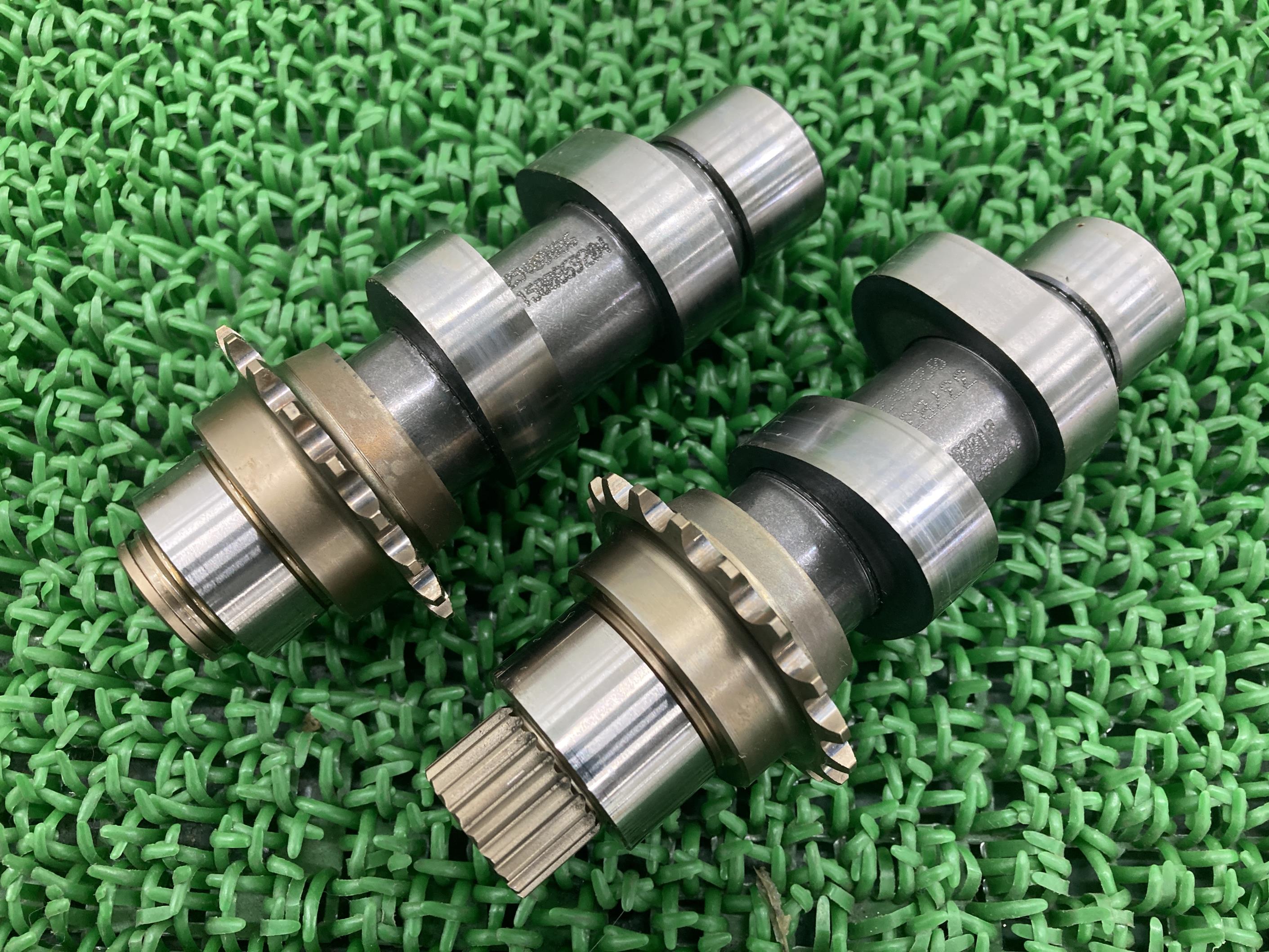 ツーリング カムシャフト ハーレー 純正 バイク 部品 25400006 25400017 TC103 103Ci コンディション良好 車検 Genuine 【中古】 67|ティーエスパーツ 店