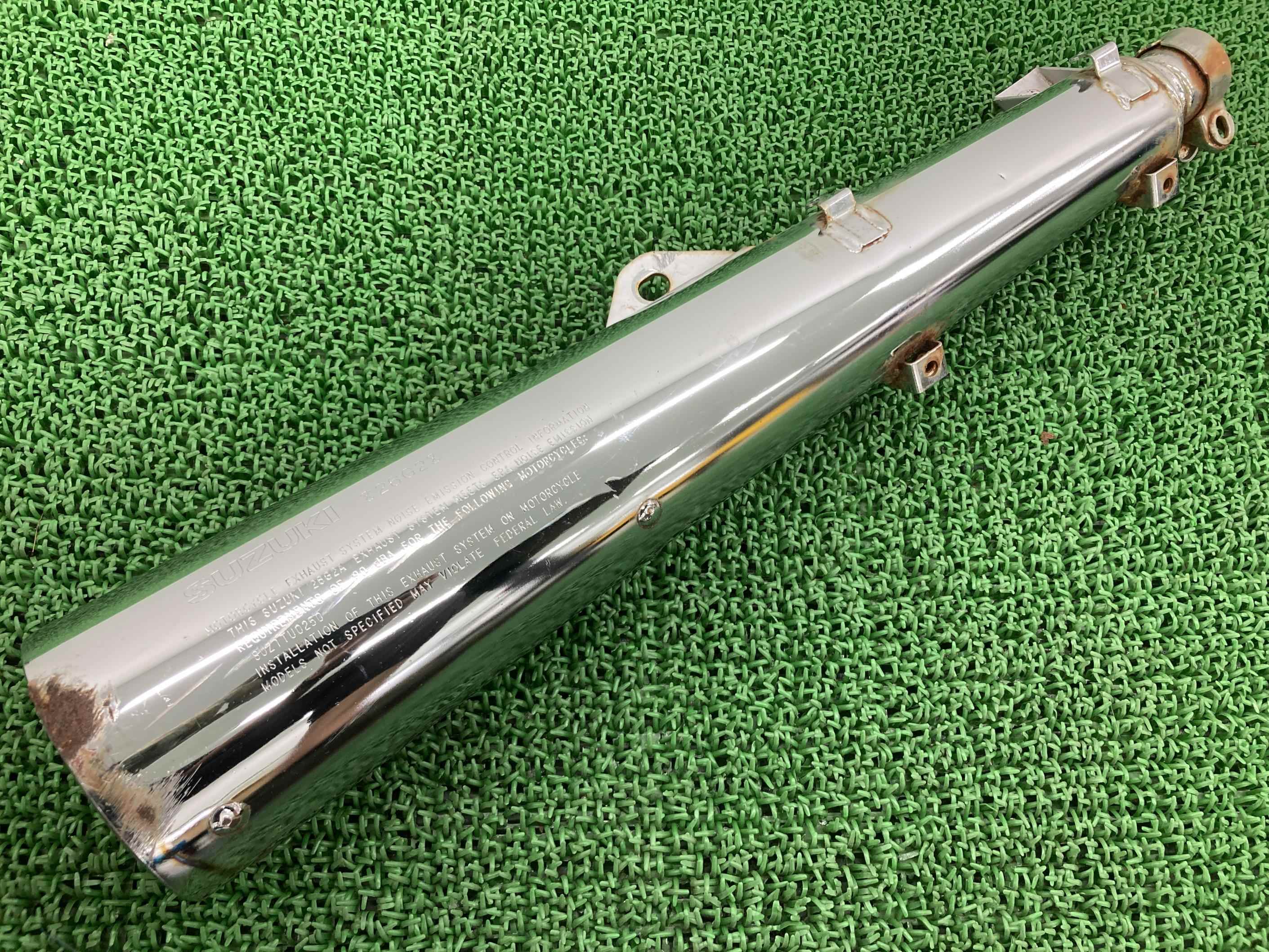 ST250 サイレンサーマフラー スズキ 純正 バイク 部品 NJ4AA 機能的問題なし 修復素材やカスタム素材に 車検 Genuine 【中古】 34|ティーエスパーツ 店