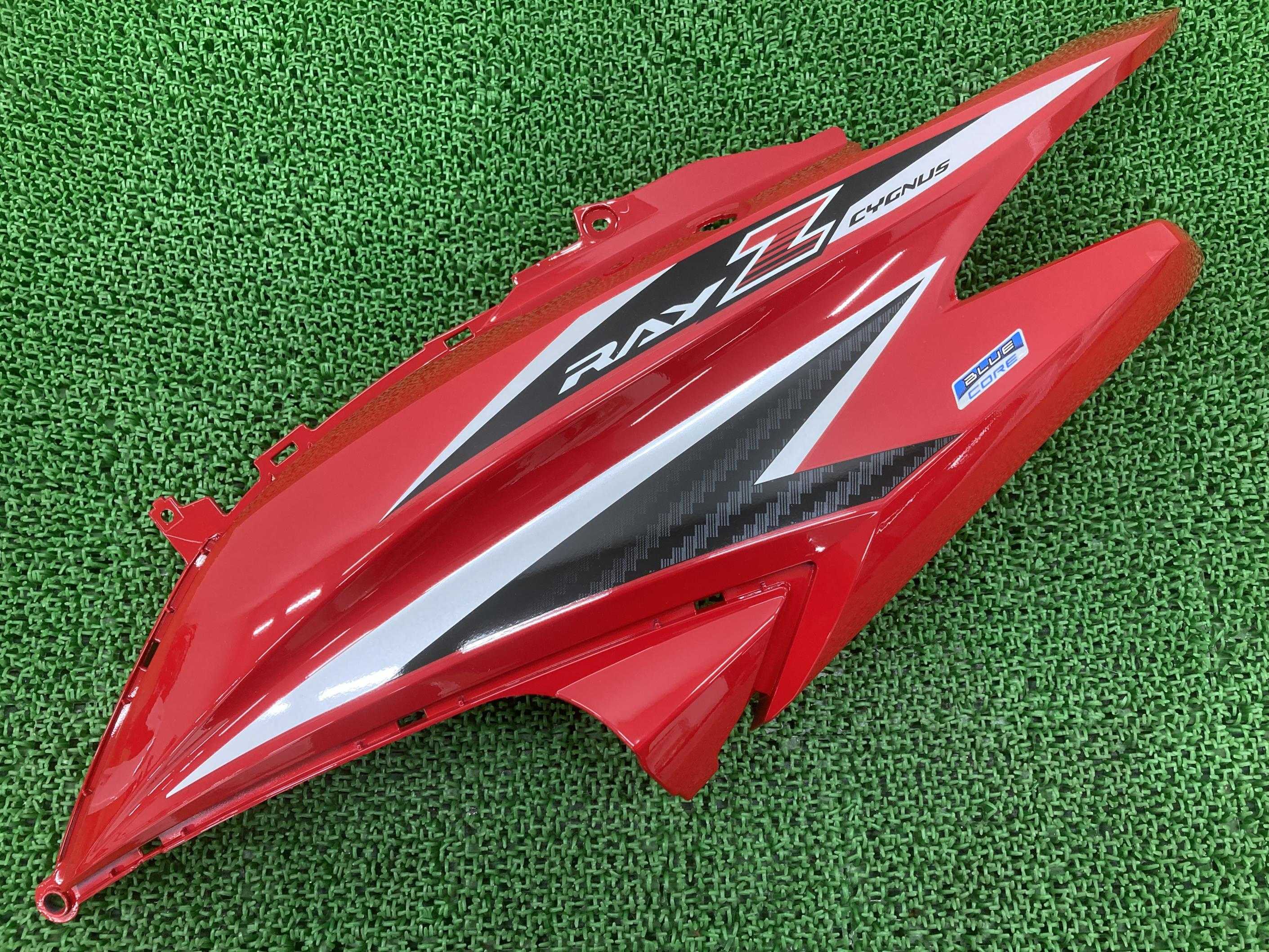 シグナスRAY-Z シートカウル 左 赤 ヤマハ 純正 バイク 部品 CYGNUS レイズィー 極上品 ハイクオリティ 車検 Genuine 【中古】 23|ティーエスパーツ 店