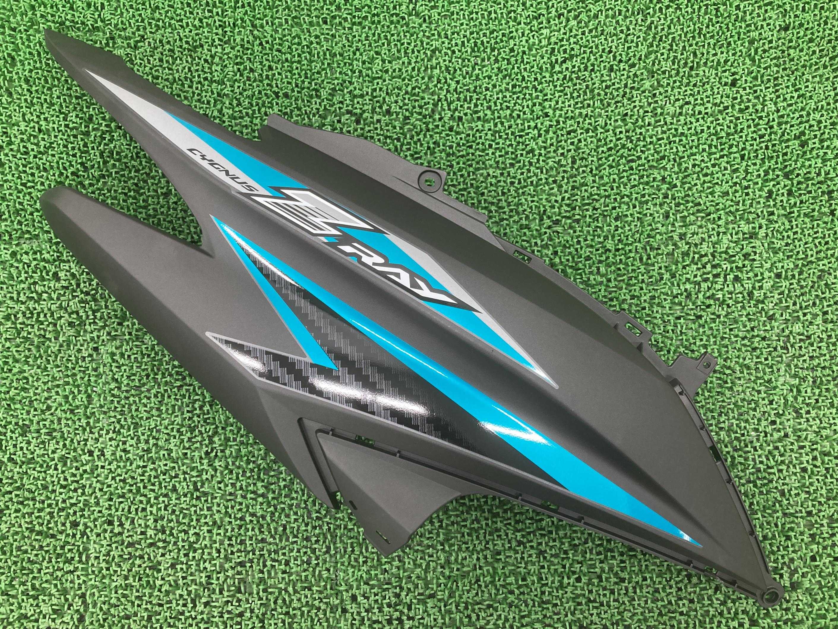 シグナスRAY-Z シートカウル 右 ガンM ヤマハ 純正 バイク 部品 CYGNUS レイズィー 極上品 ハイクオリティ 車検 Genuine 【中古】 15|ティーエスパーツ 店