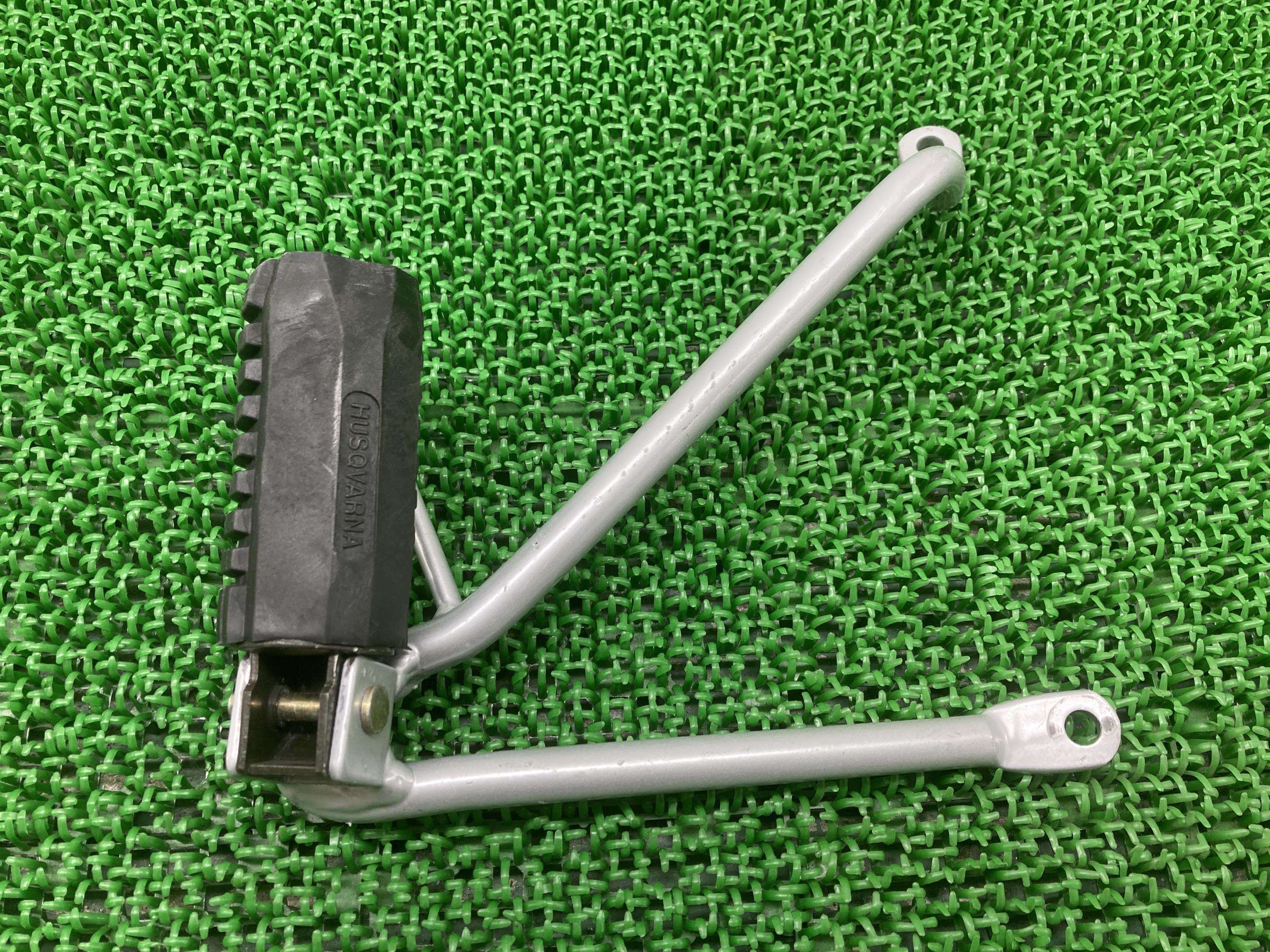SM450Rタンデムステップ右ハスクバーナ純正バイク部品曲がり無し品薄希少品車検Genuine【中古】 88