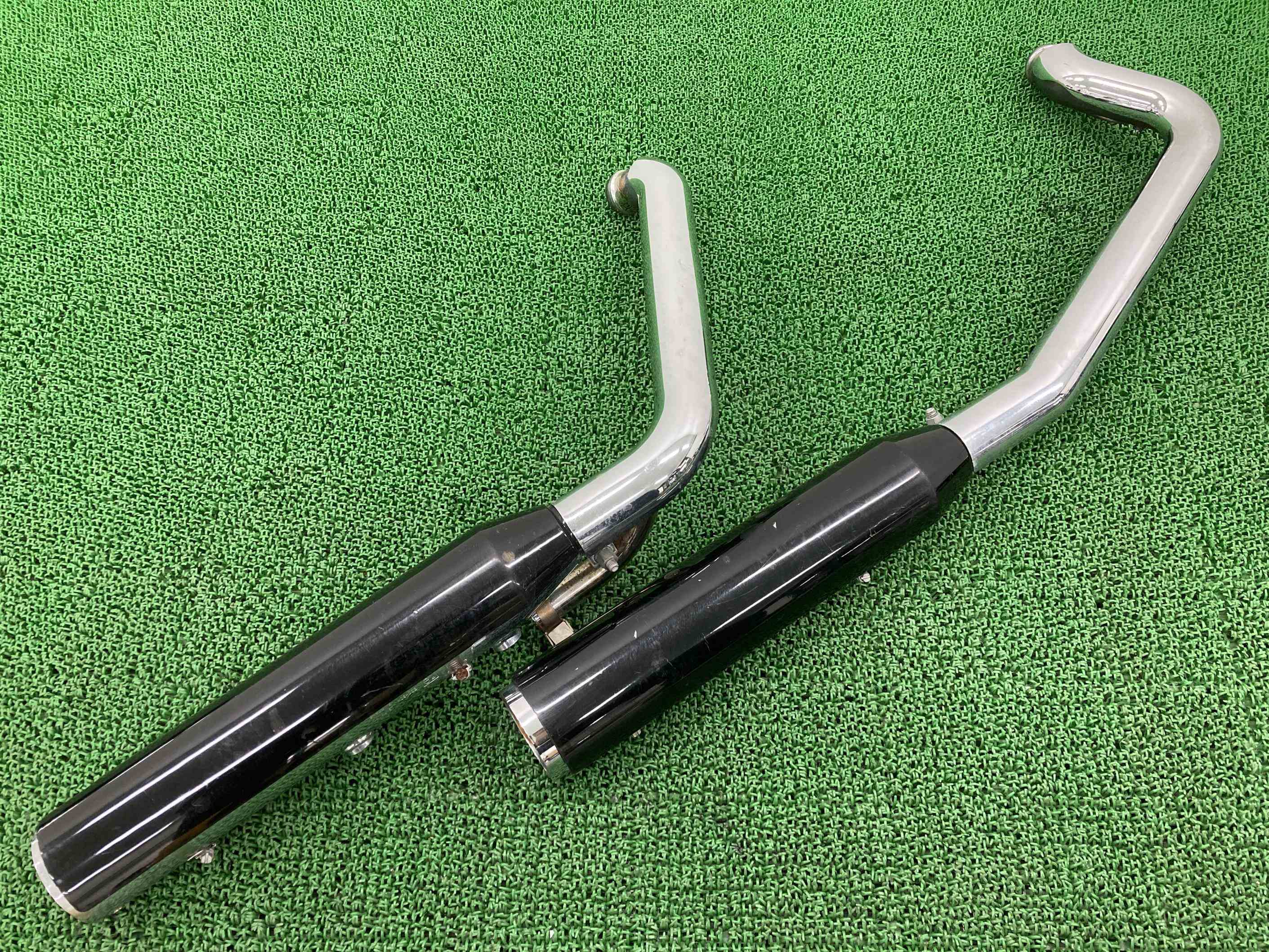 FXSB1580 マフラー ハーレー 純正 バイク 部品 ソフテイル ブレイクアウト コケキズ無し 希少品 車検 Genuine 【中古】