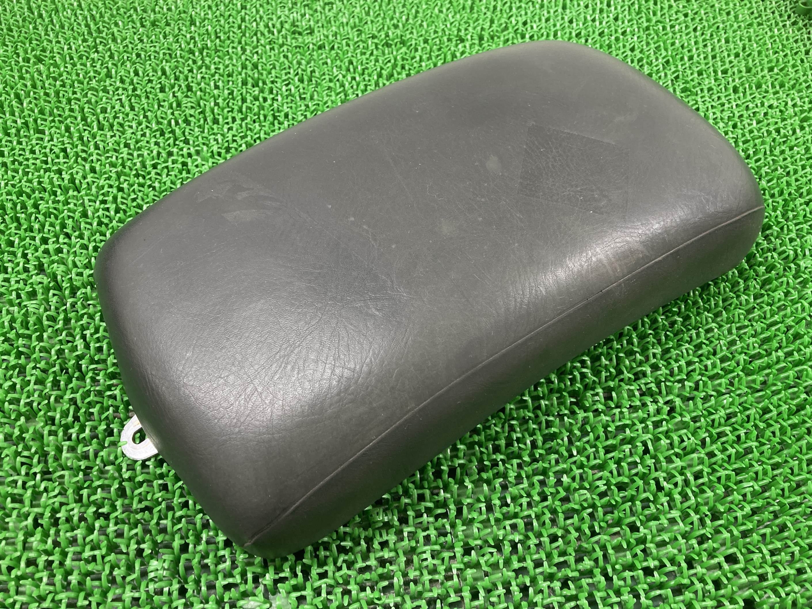 ドラッグスター400 タンデムシート ヤマハ 純正 バイク 部品 VH01J ピリオンシート 破れ無し 品薄 車検 Genuine 【中古】 32 4,930円