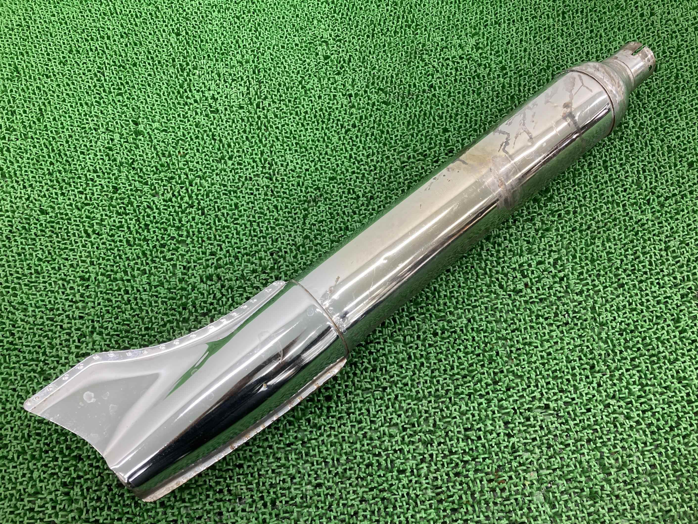 汎用サイレンサーマフラー社外バイク部品スチールスリップオンフィッシュテールツーリングソフテイルスティードドラッグスター400スティード400バルカン400ドラッグスター250ドラッグスター400クラシックXL1200R【中古】 47｜ティーエスパーツ　店