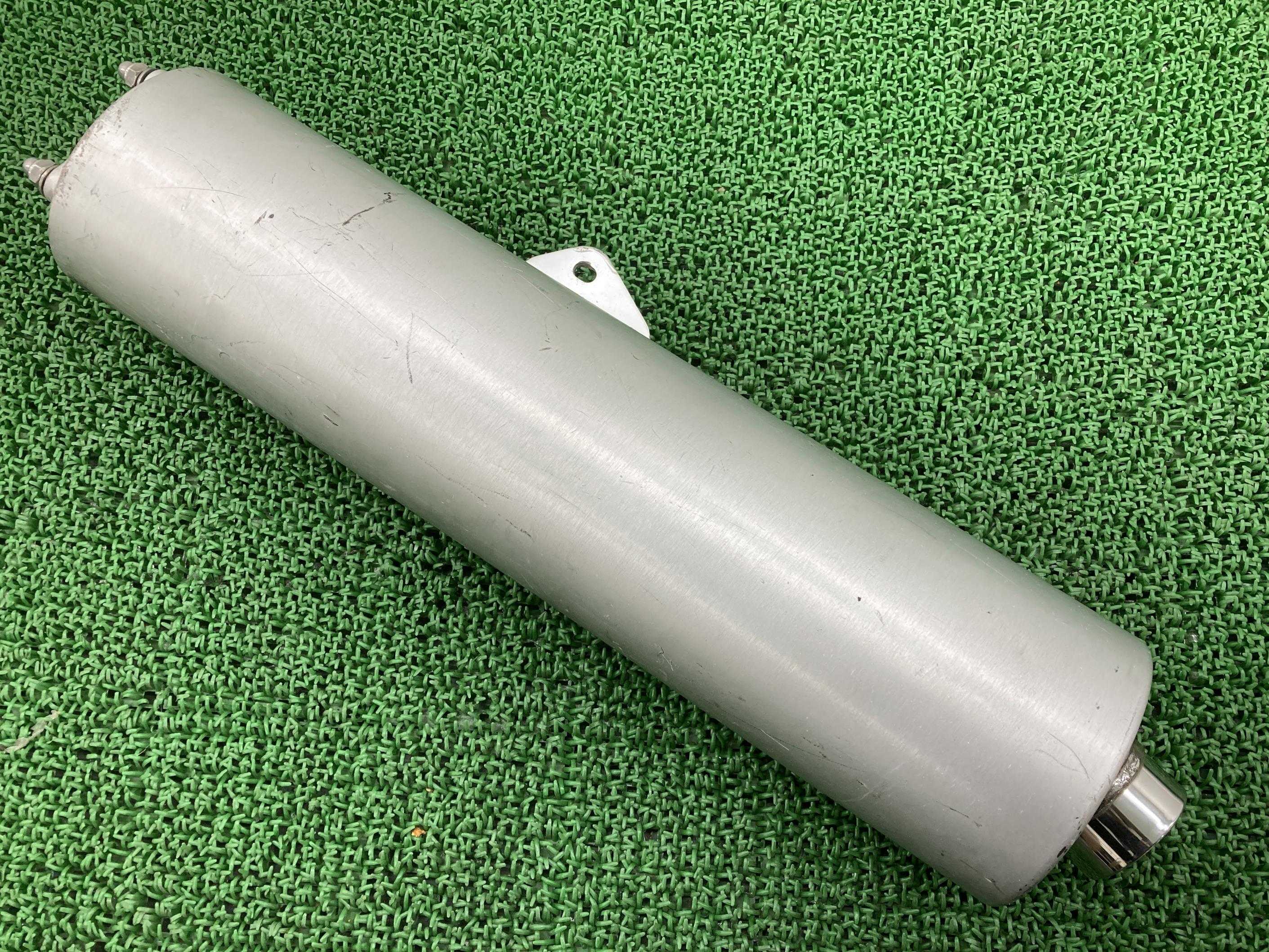 SV1000 サイレンサーマフラー 左 スズキ 純正 バイク 部品 VT54A 凹み無し 品薄 希少品 車検 Genuine 【中古】 54｜ティーエスパーツ　店