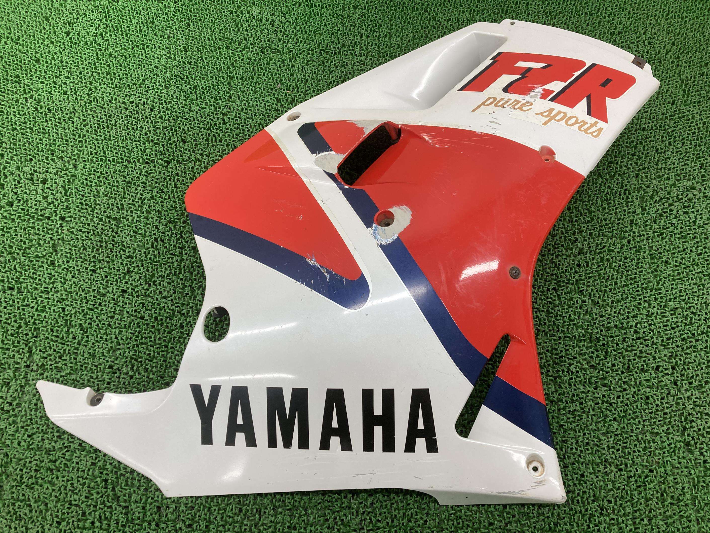 FZR1000サイドカウル右パールヤマハ純正バイク部品2GH1987年アンダーカウルペイント素材に割れ欠け無し品薄車検Genuine【中古】 92