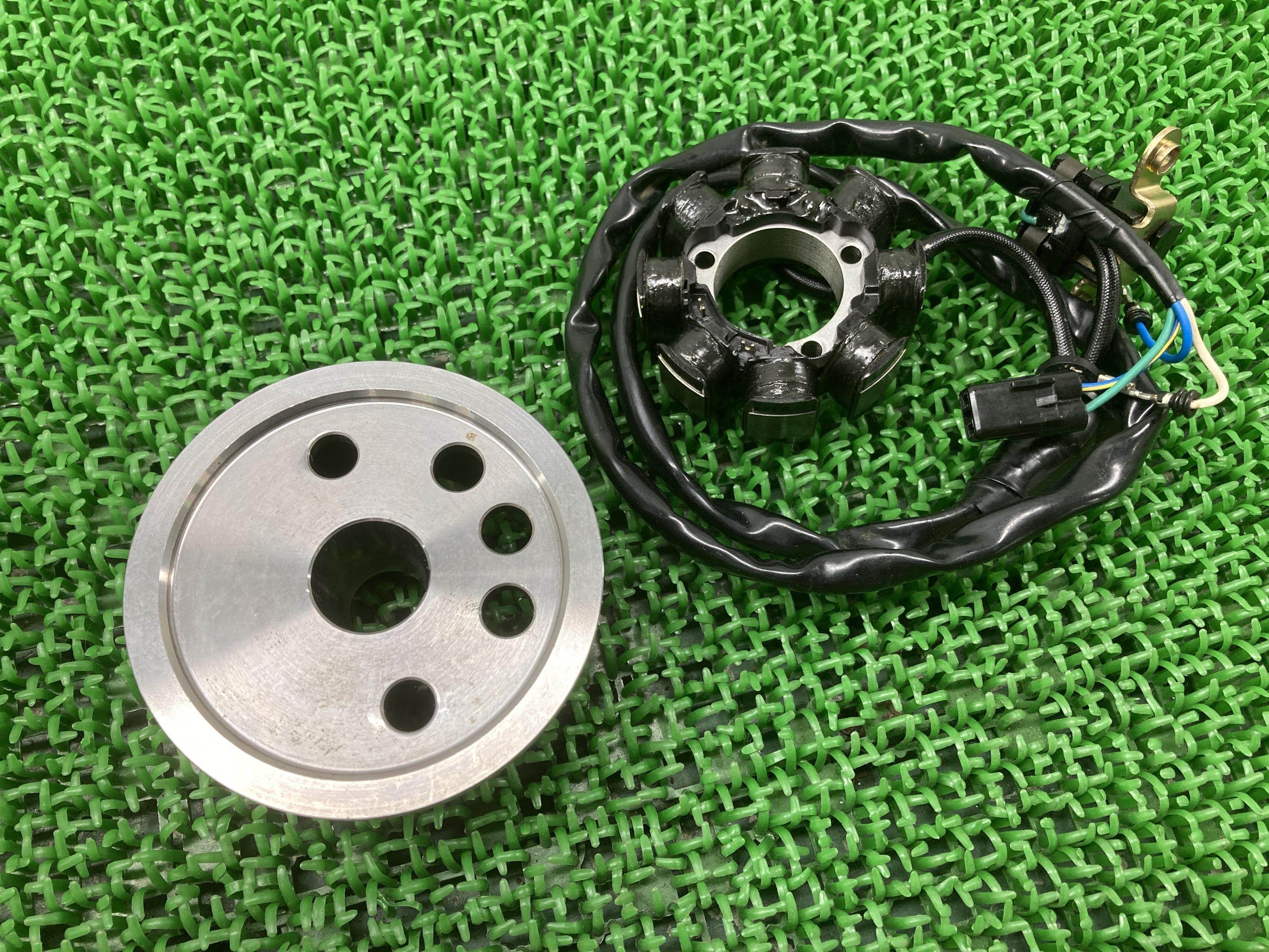 CRF250Rステーターコイル在庫有即納ホンダ純正新品バイク部品ME10ジェネレーター未使用品薄希少品車検Genuine 64
