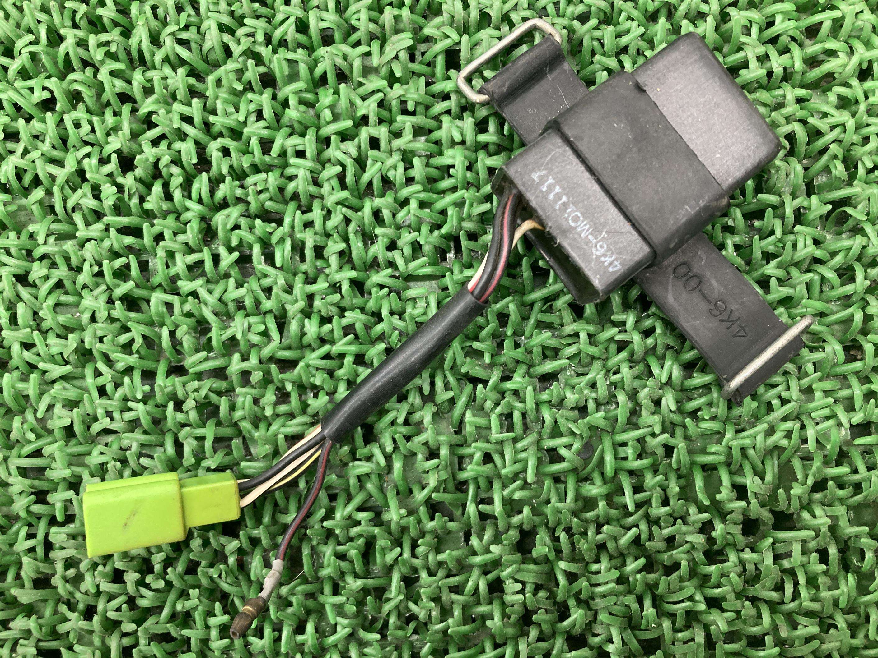 QT50 イグナイター ヤマハ 純正 バイク 部品 CDI コントロールユニット 機能的問題なし キャロット 品薄 車検 Genuine 【中古】 51