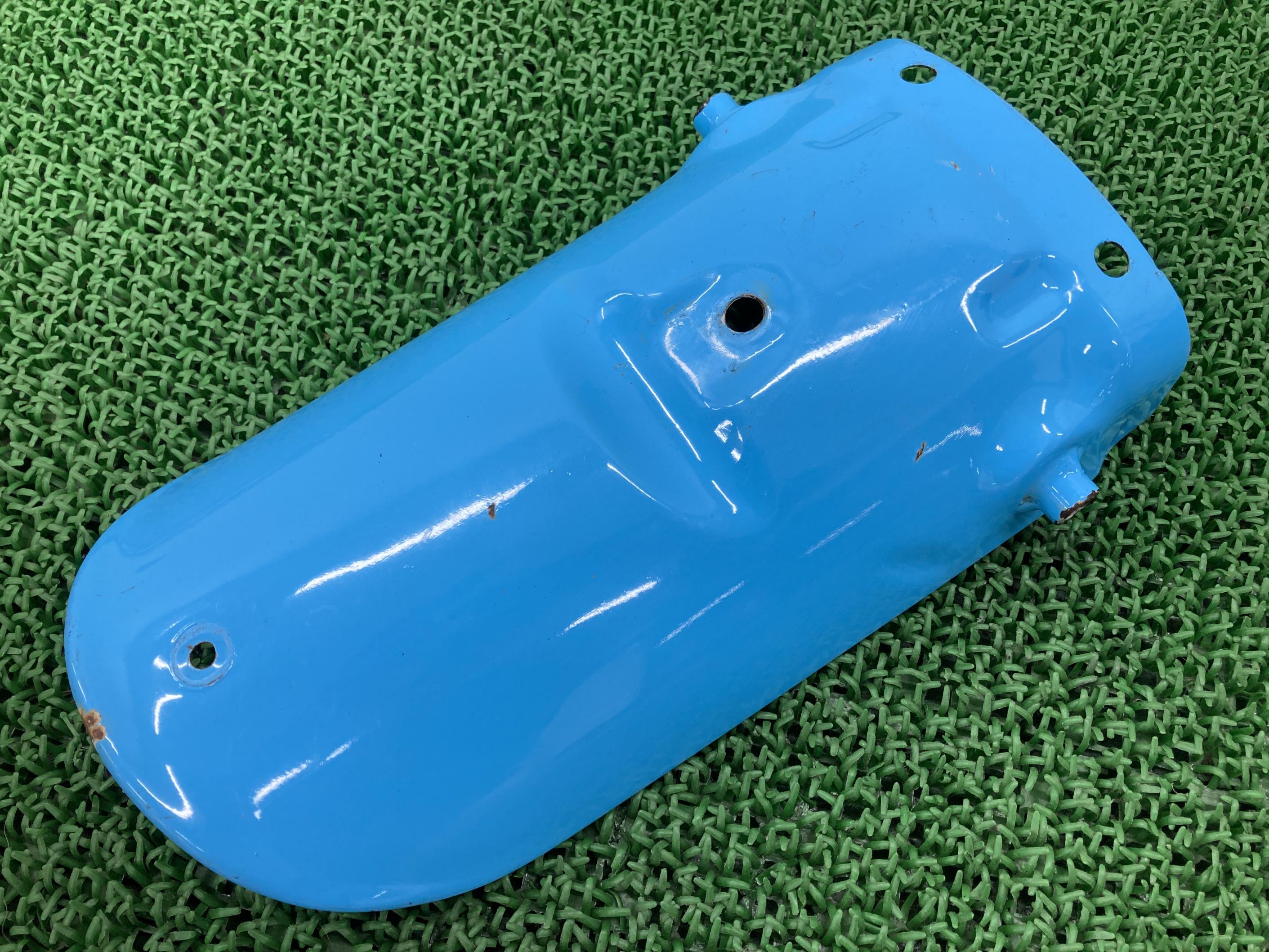 スズキ グラストラッカービッグボーイ NJ47A リアフェンダー テールランプ 割れ無!! グラストラッカー NJ47A-129 純正リアフェンダー