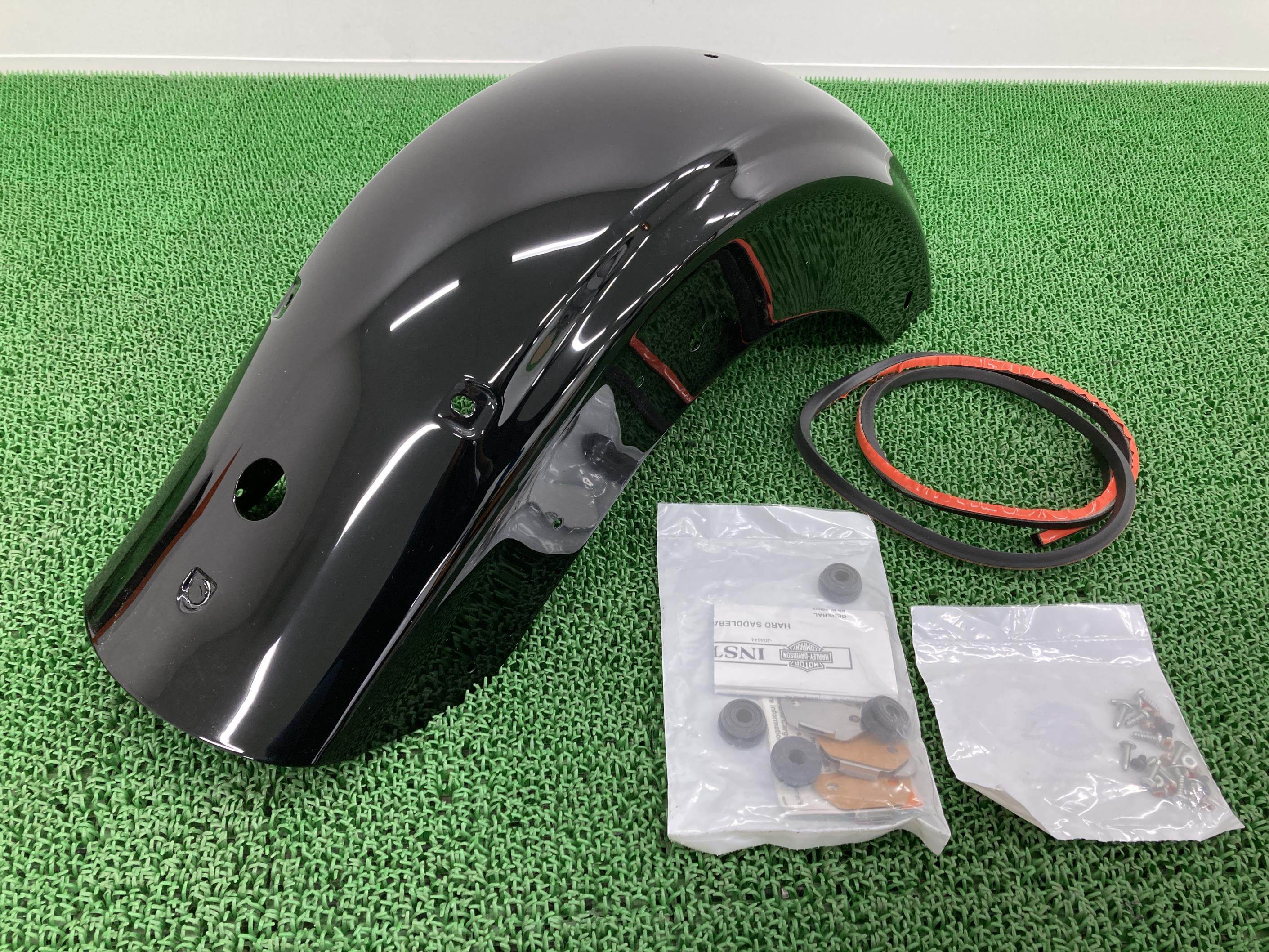 FLHX1580 リアフェンダー 黒M ハーレー 純正 バイク 部品 ツーリング 09年以降 コケキズ無し 綺麗 車検 Genuine 【中古】 15