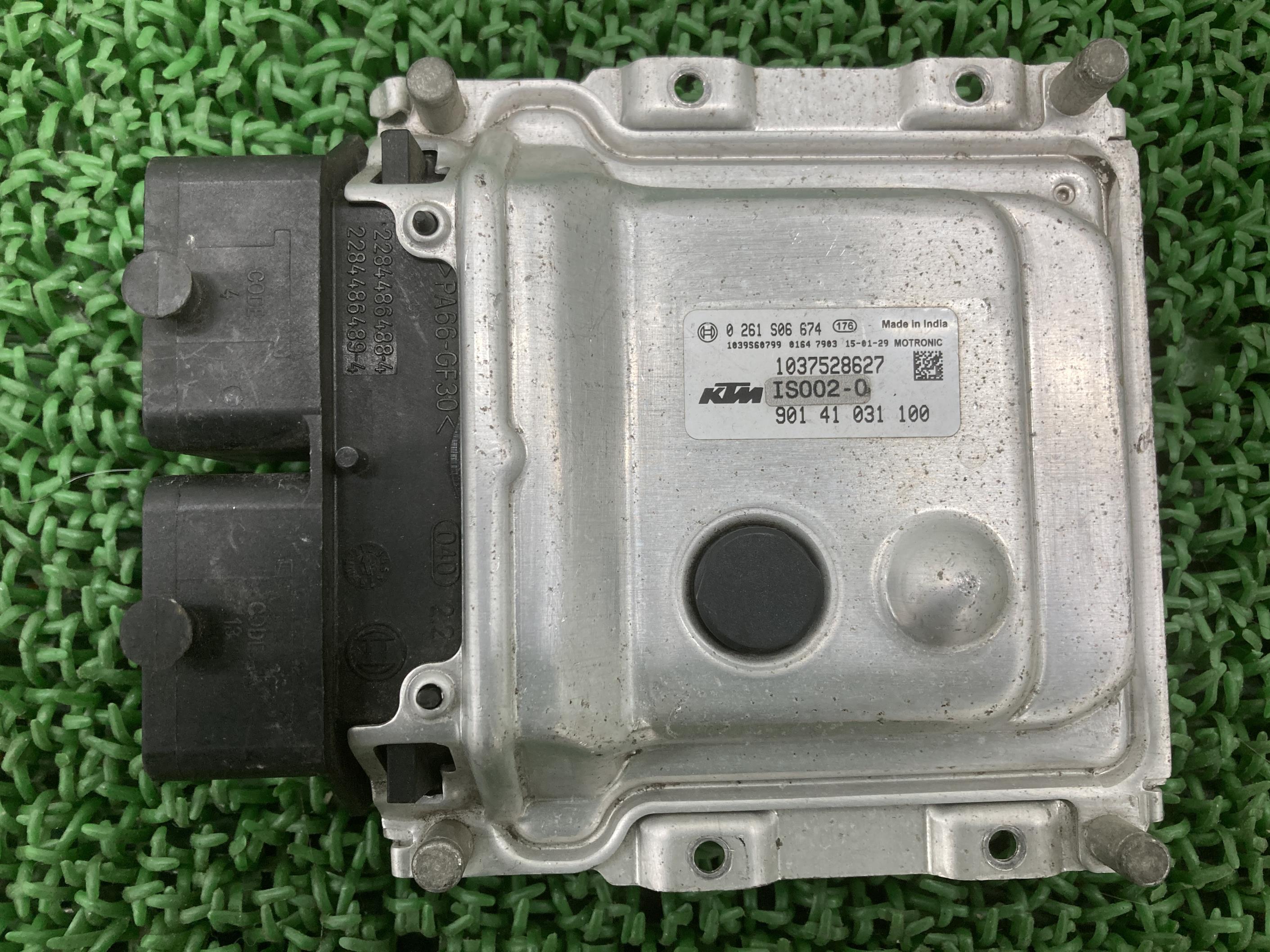 デューク ECU KTM 純正 バイク 部品 90141031100 ECM コントロールユニット DUKE 125デューク 車検 Genuine 【中古】 61