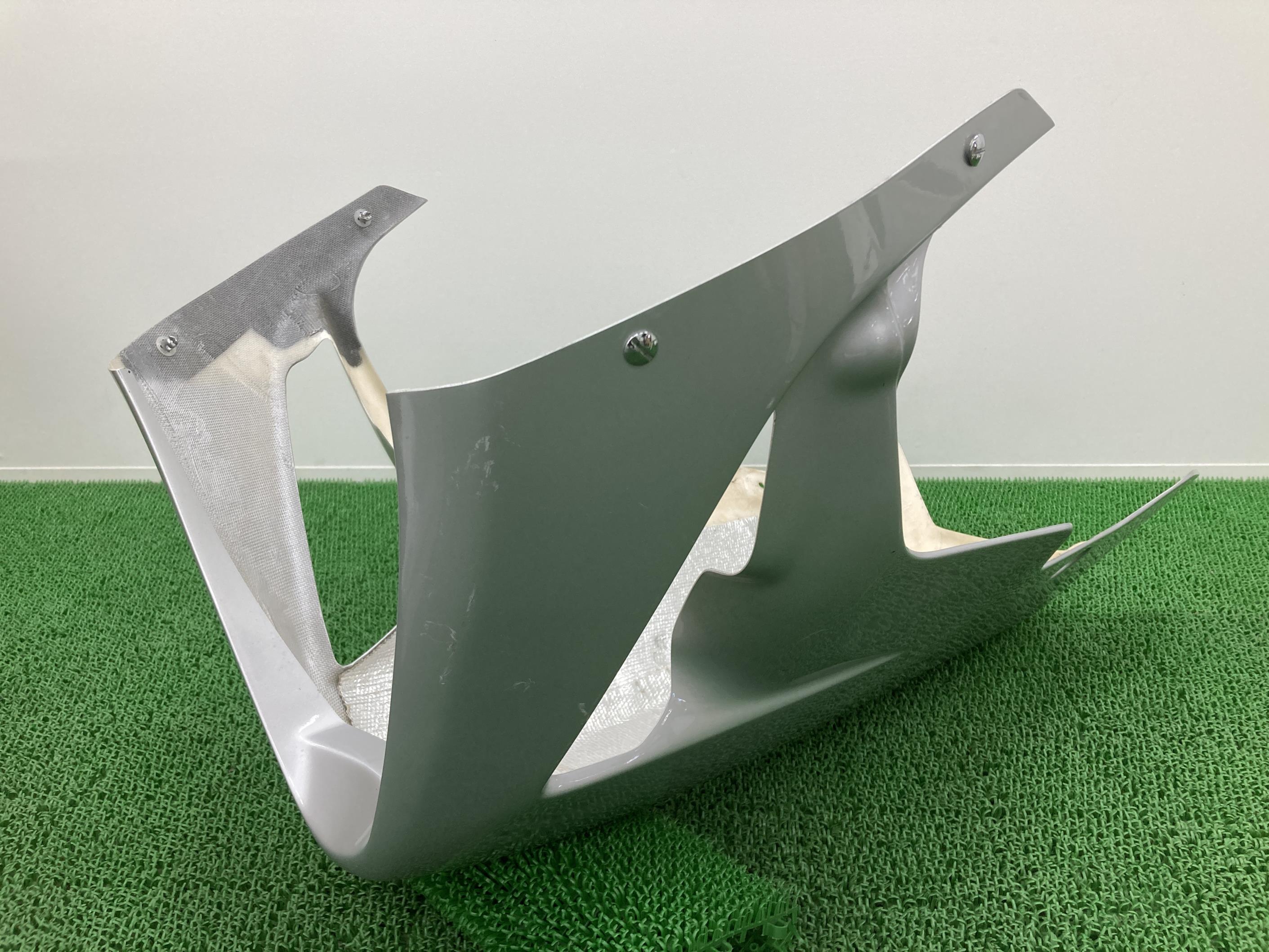 CBR1000RRアンダーカウル社外バイク部品SC57FRPペイント素材に割れ欠け無し品薄希少品【中古】 53