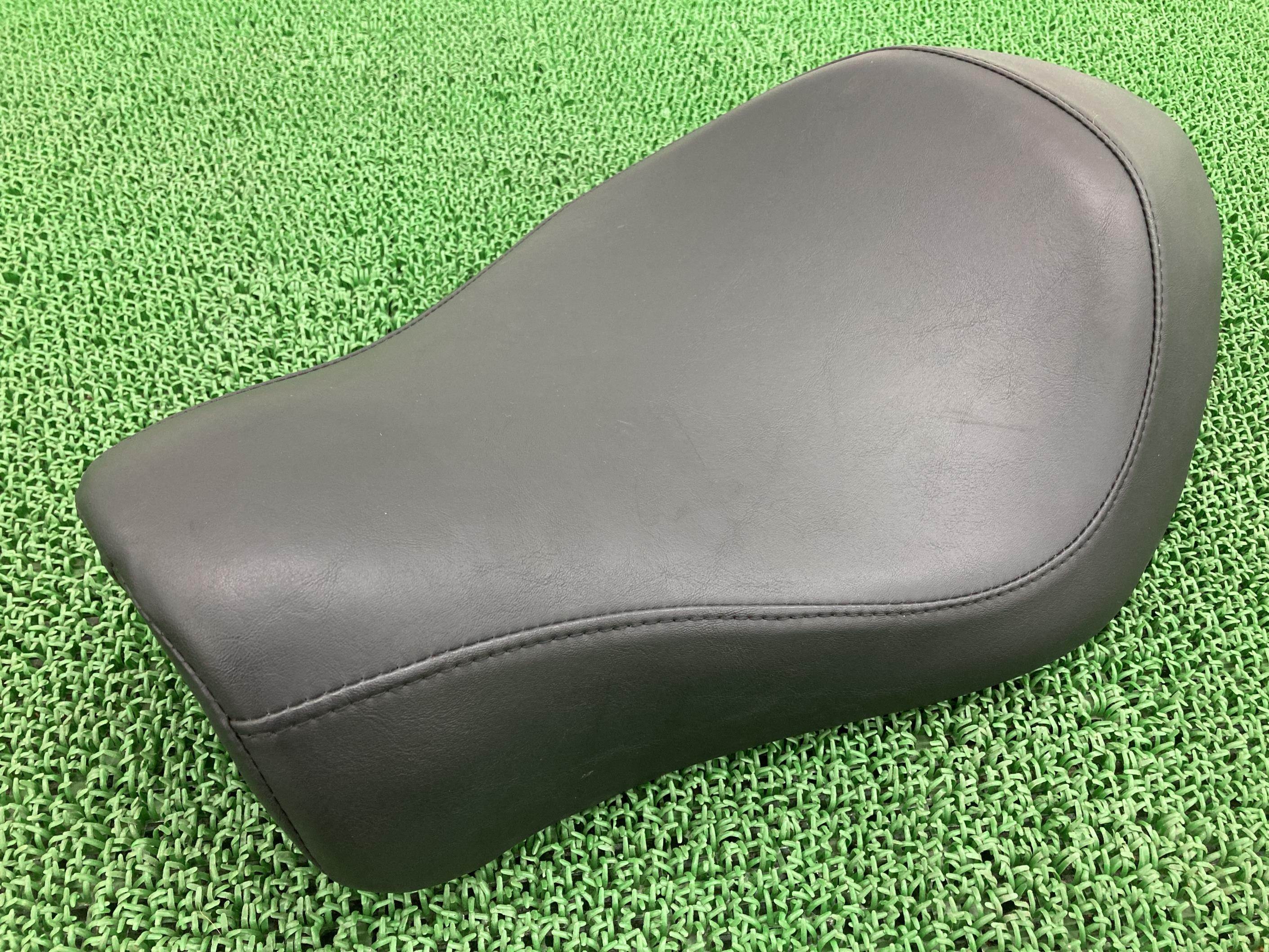 XL883Nシートハーレー純正バイク部品スポーツスターアイアンノーマルソロシートメインシート修復素材に車検Genuine【中古】 38