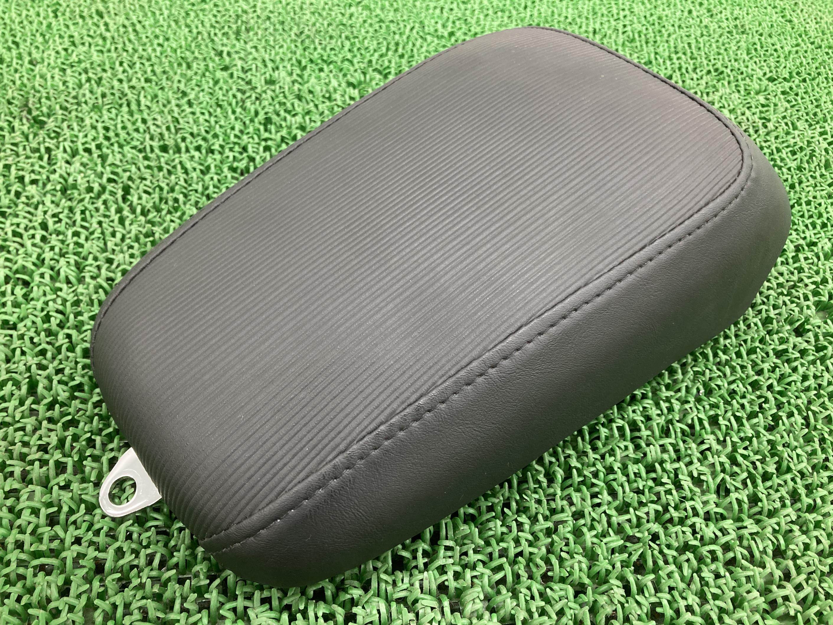 FXSB1580 タンデムシート ハーレー 純正 バイク 部品 ソフテイル ブレイクアウト ピリオンシート コンディション良好 車検 Genuine 【中古】 36