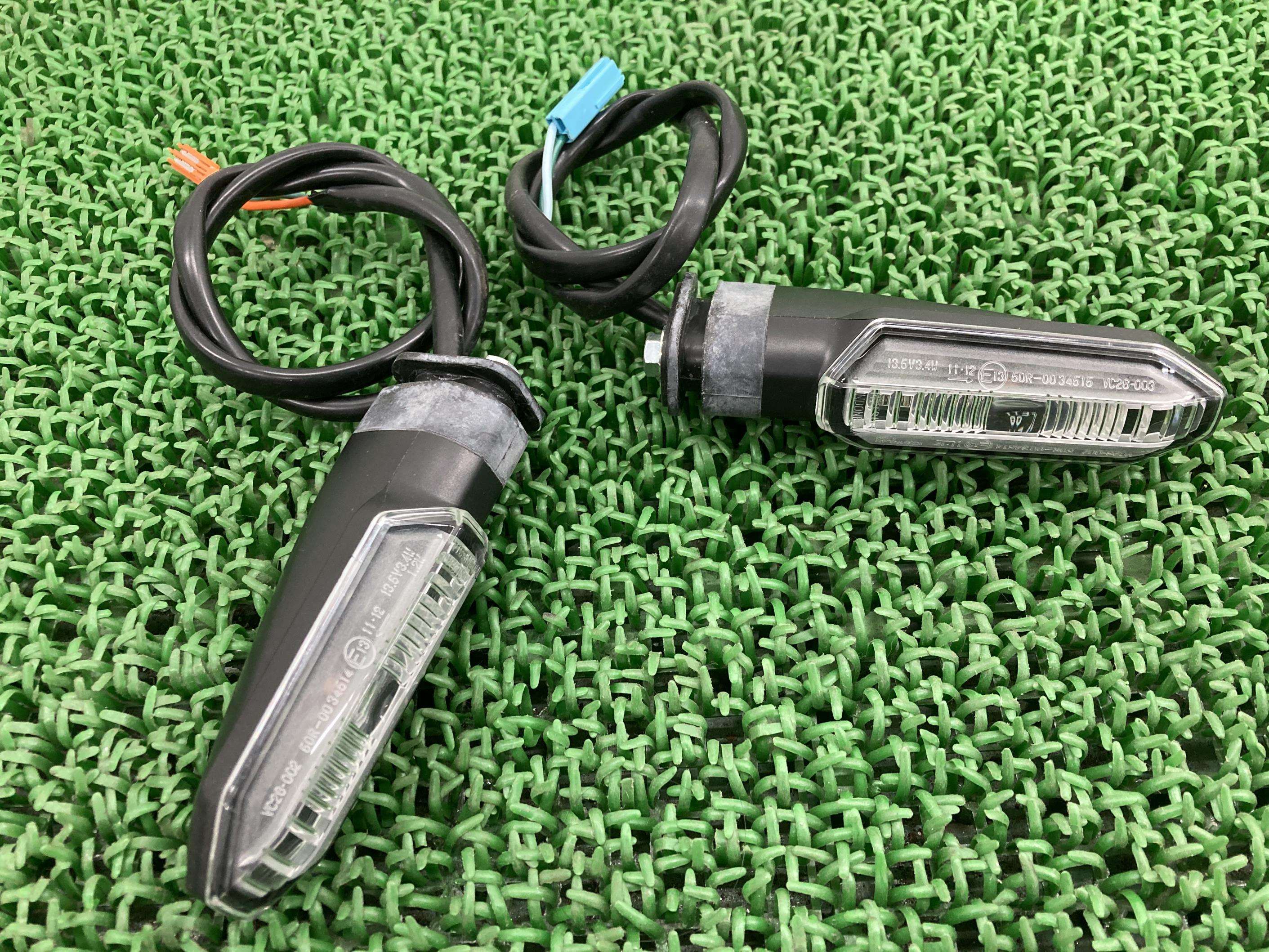 CBR1000RR-RSP リアウインカー 左右 ホンダ 純正 バイク 部品 SC82 新車外し ファイヤーブレード ターンシグナル 美品 品薄 車検 Genuine 【中古】 53