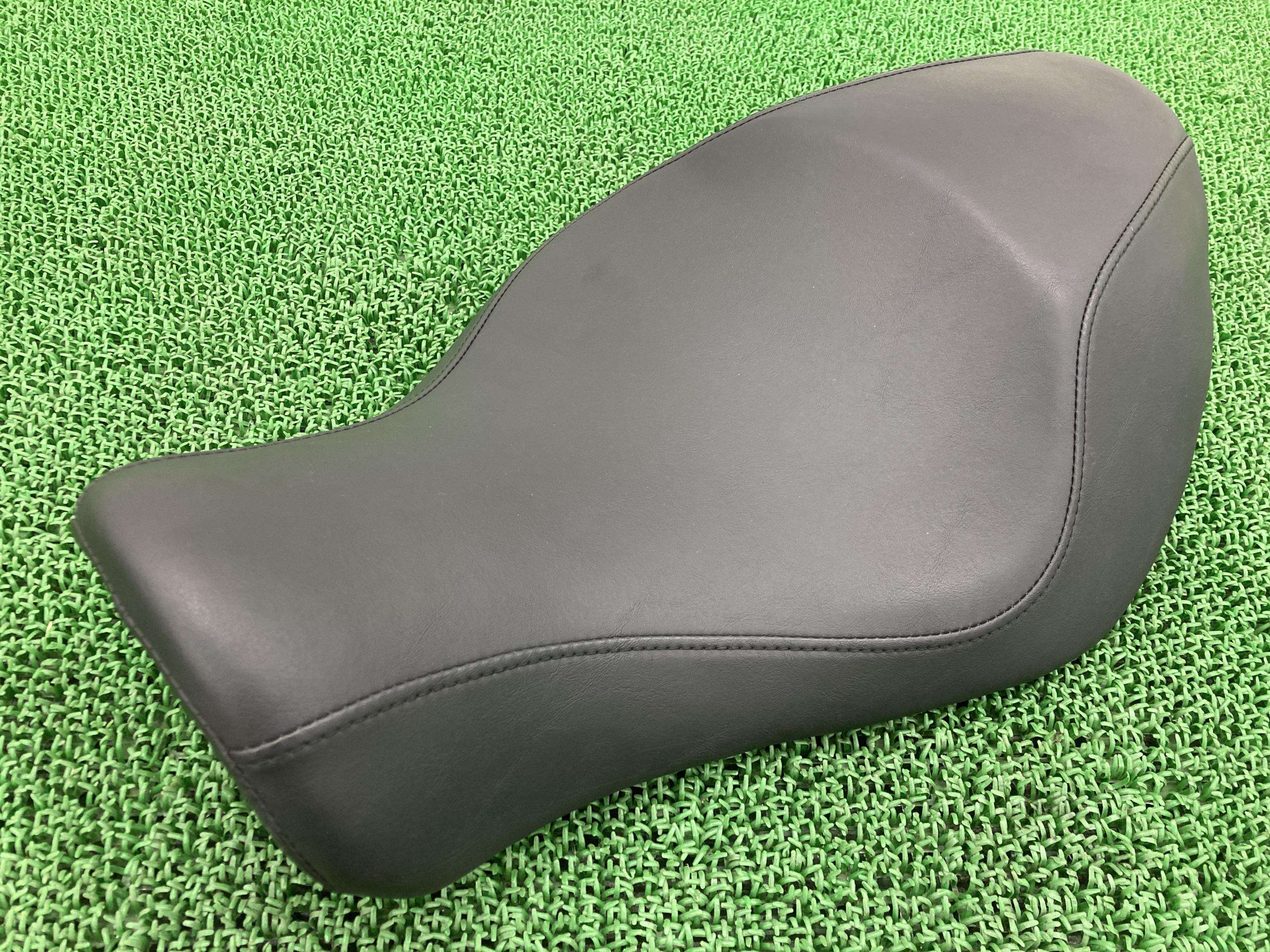 XL883L シート ハーレー 純正 バイク 部品 スポーツスター 883ロー ノーマルソロシート コンディション良好 車検 Genuine 【中古】 29