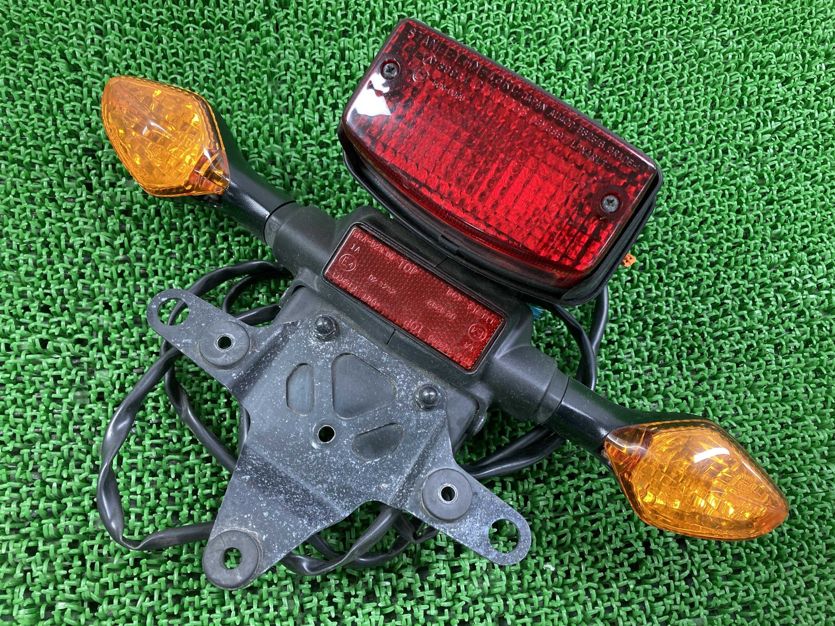 レブル250 テールランプ ホンダ 純正 バイク 部品 MC49 ウインカー リアフェンダー 割れ欠け無し 品薄 車検 Genuine 【中古】 42｜ティーエスパーツ　店