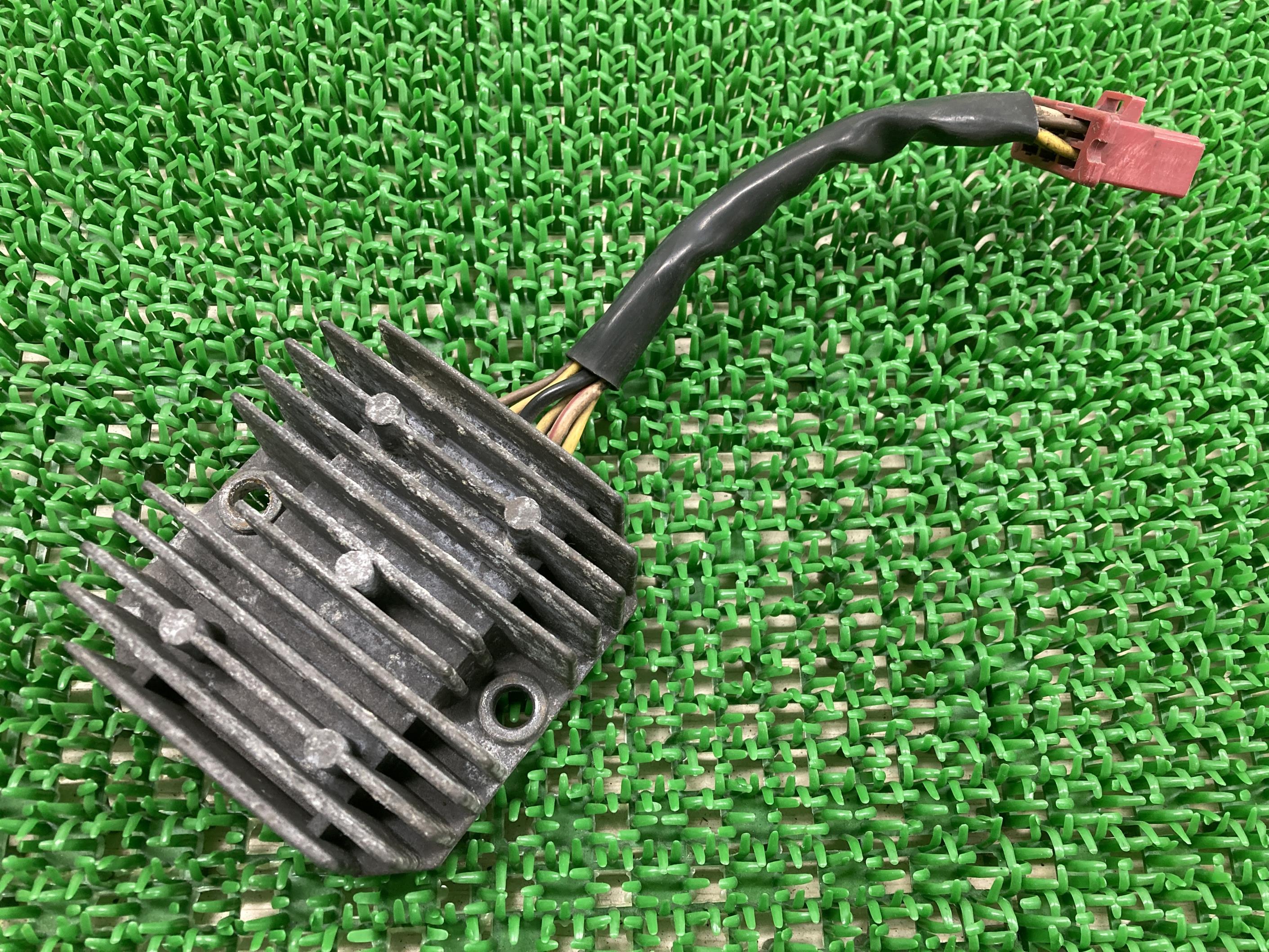 楽天市場】カワサキ純正 レギュレーター ボルテージ 21066-0798