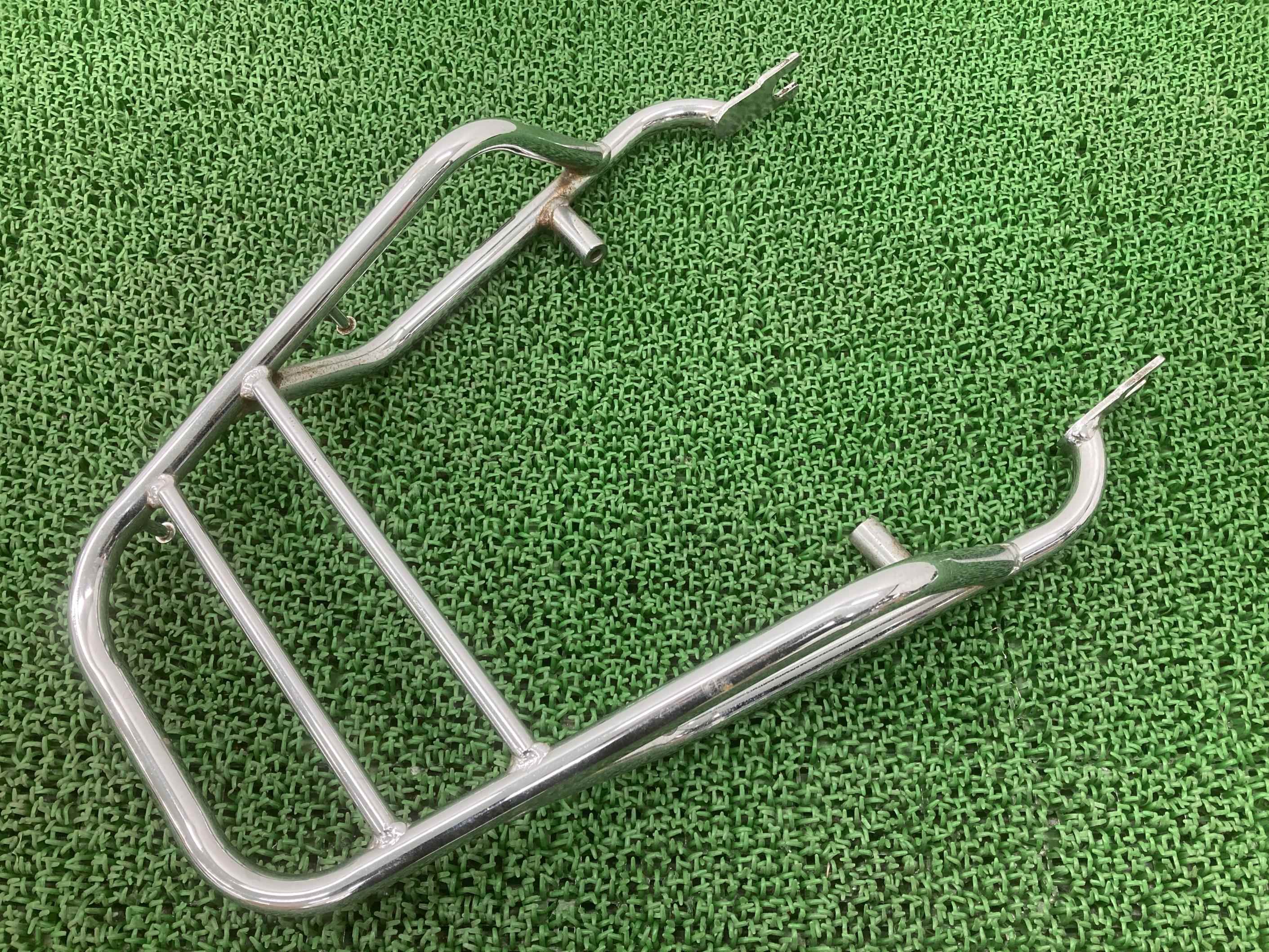 W650リアキャリアカワサキ純正バイク部品EJ650A曲がり無し品薄希少品W400W800車検Genuine【中古】 0