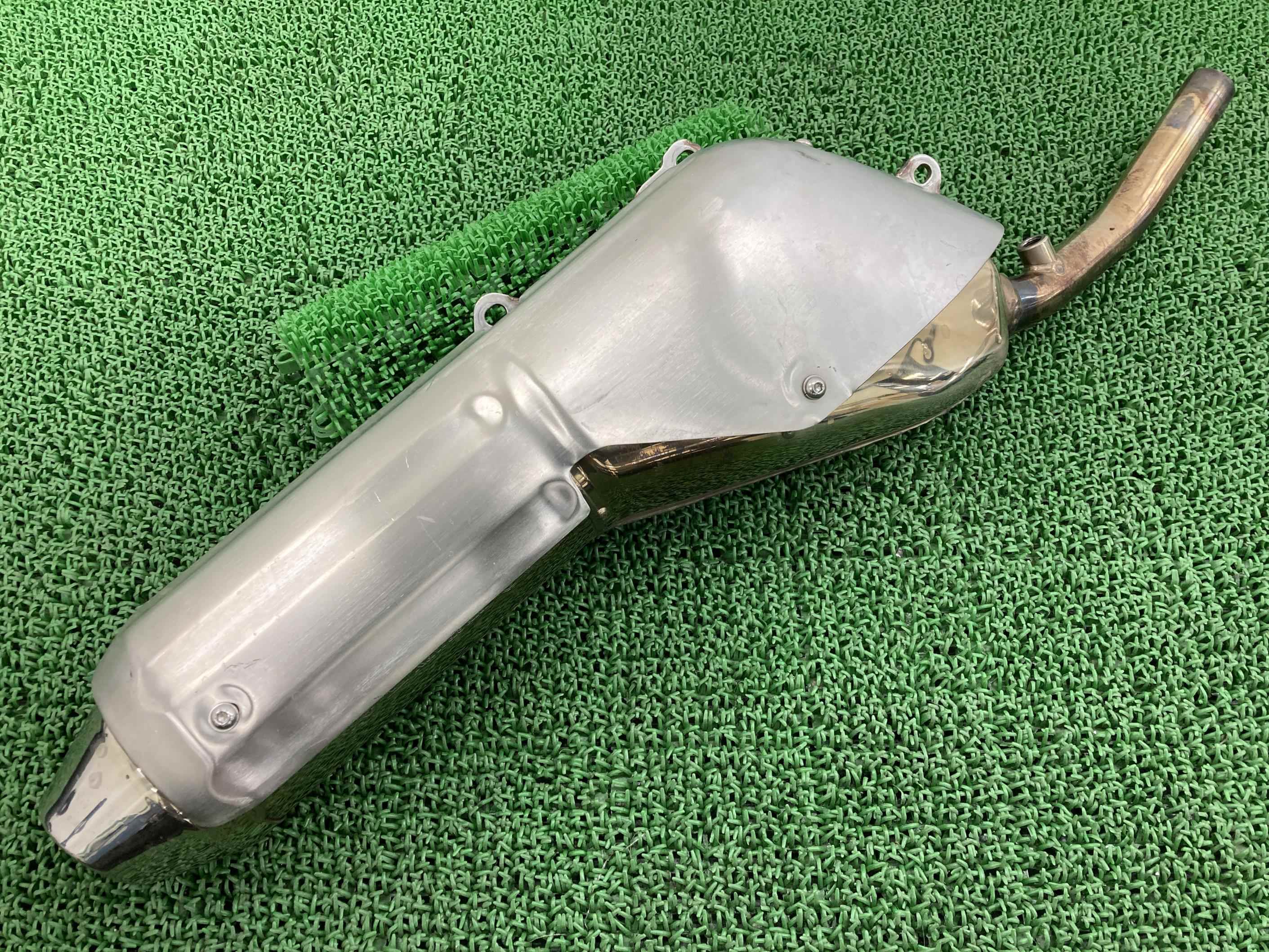 DトラッカーX KLX250 サイレンサーマフラー カワサキ 純正 バイク 部品 LX250V LX250S コケキズ無し 品薄 希少品 車検 Genuine 【中古】 88|ティーエスパーツ 店