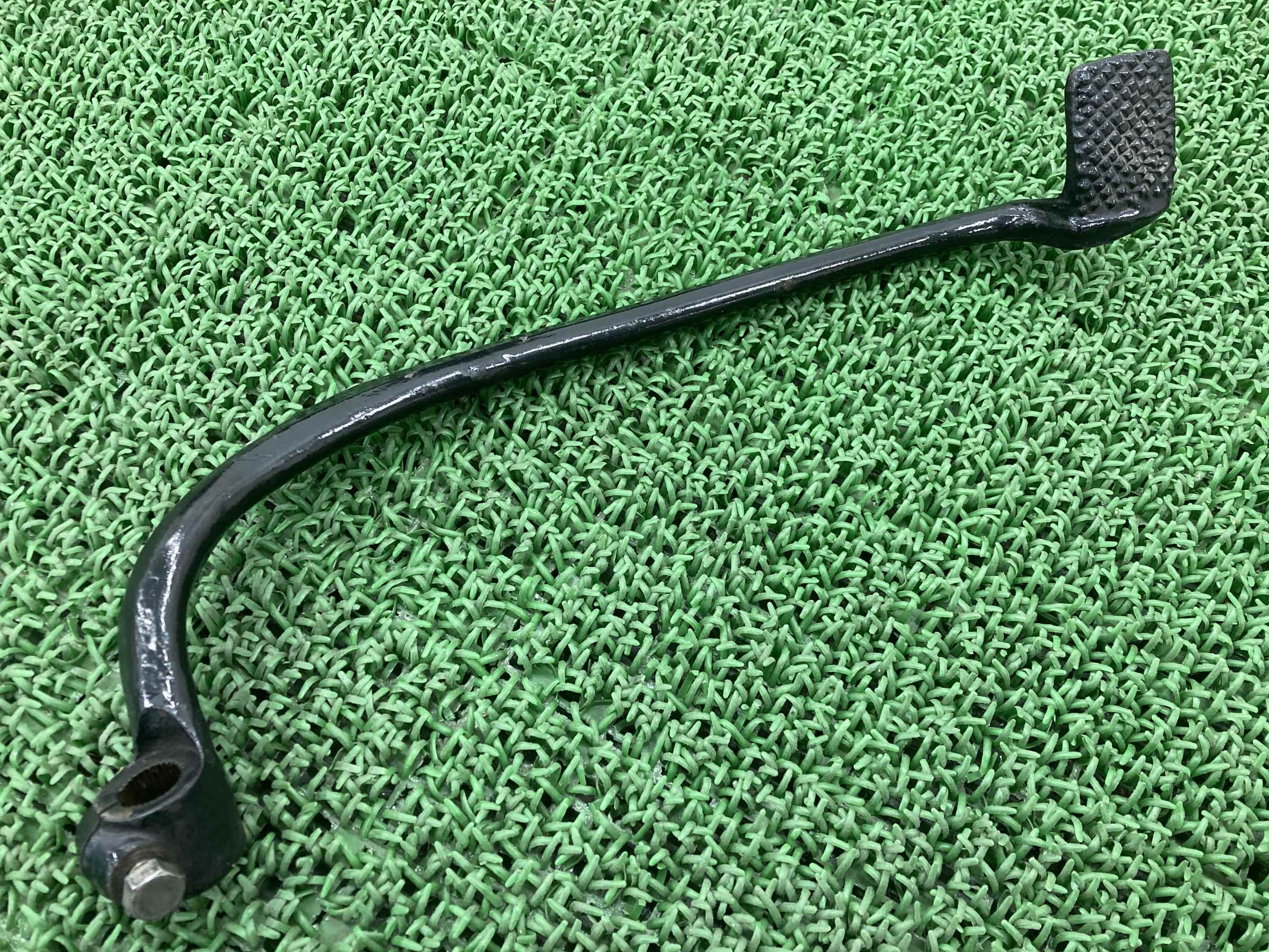 W1SブレーキペダルW1F-17***カワサキ純正バイク部品W1F当時物曲がり無し品薄希少品車検Genuine【中古】 35