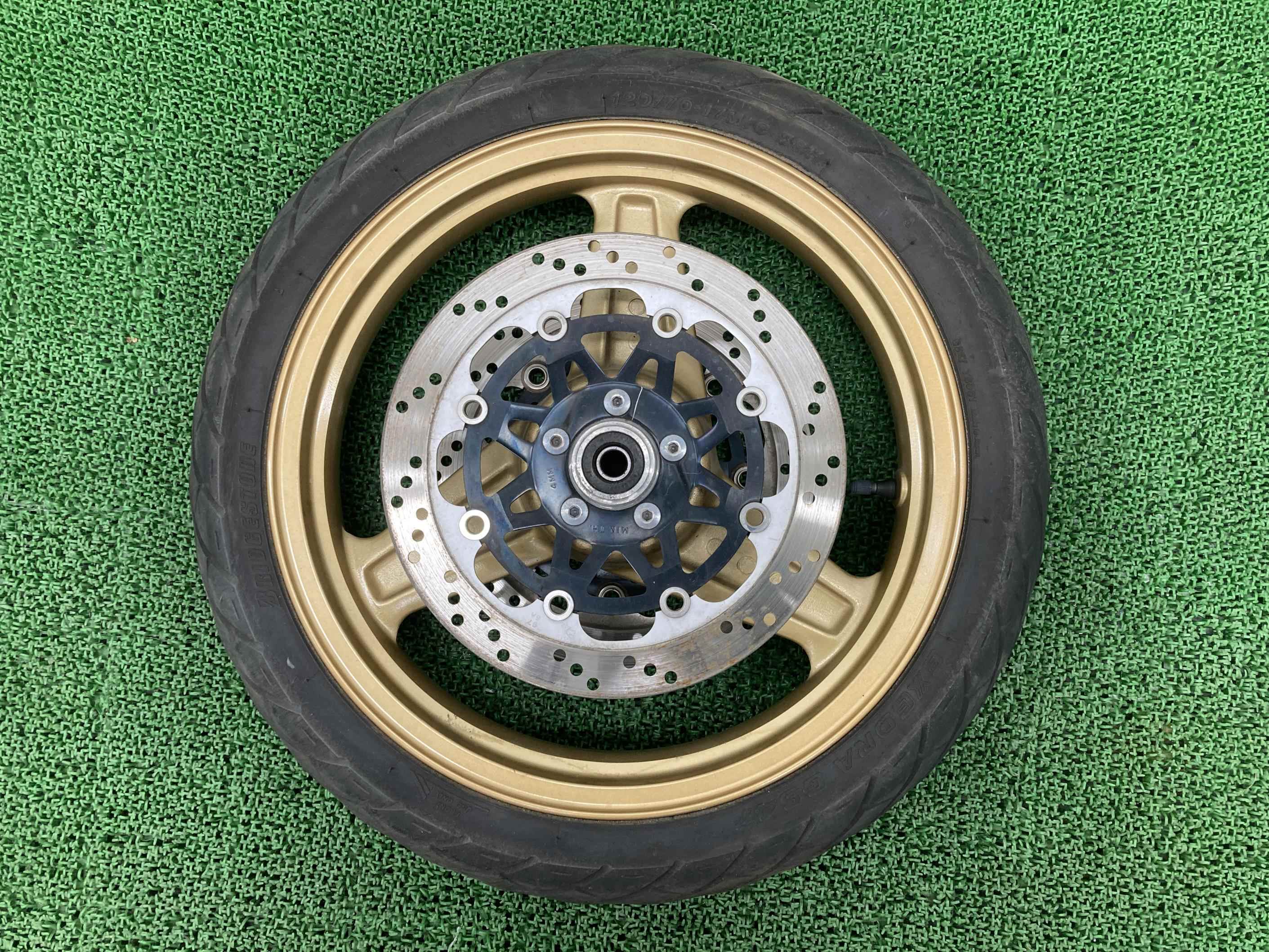 ゼファー750 フロントホイール 金 カワサキ 純正 バイク 部品 ZR750C ゴールド 17×3.00 ASAHITEC 曲がり無し 車検 Genuine 【中古】 40 27,170円
