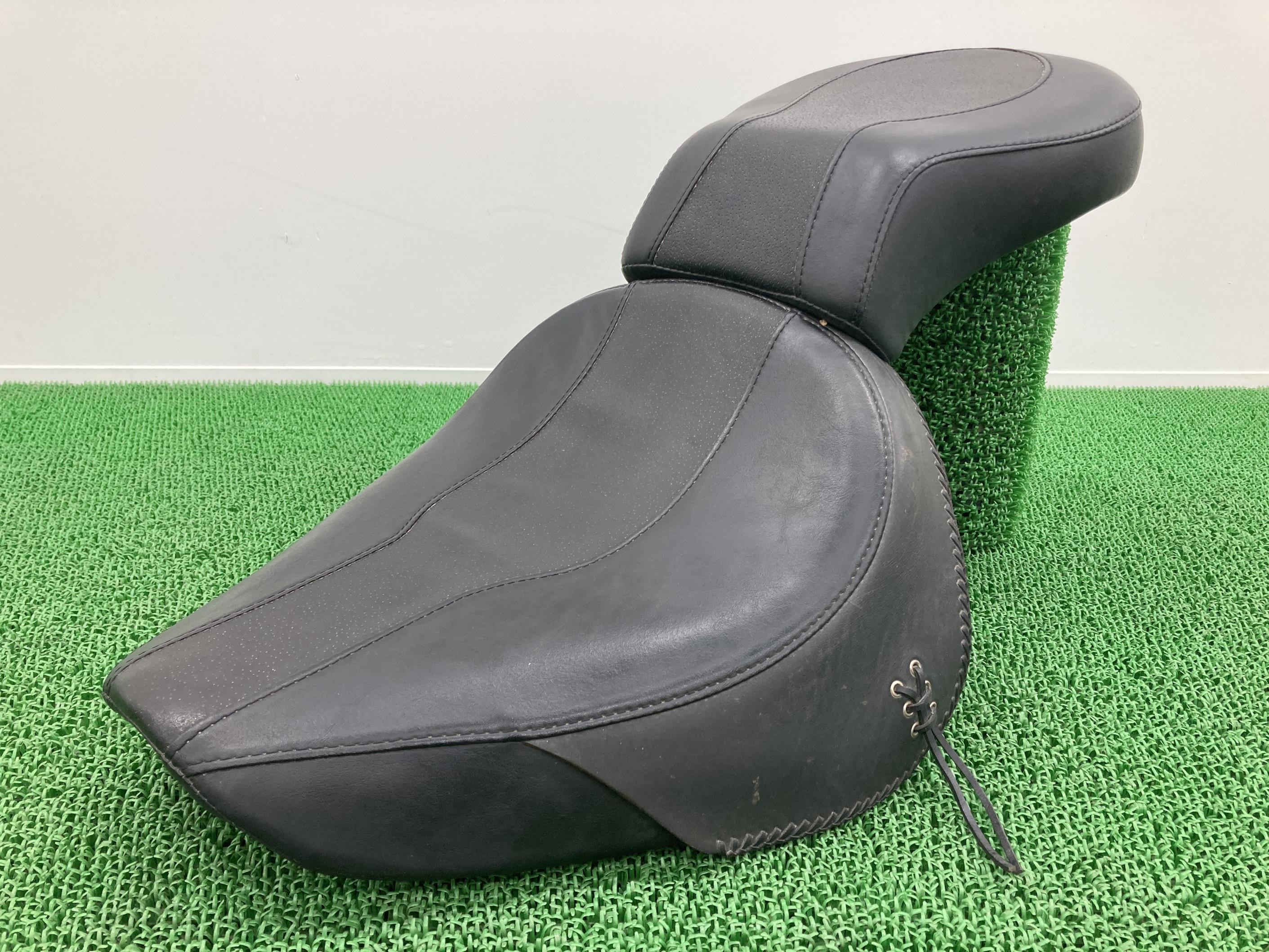 FLSTF1450シート1HD1BMY18YY048***ハーレー純正バイク部品ソフテイルファットボーイ前後セット破れ無し人気のノーマルシート車検Genuine【中古】 42｜ティーエスパーツ　店