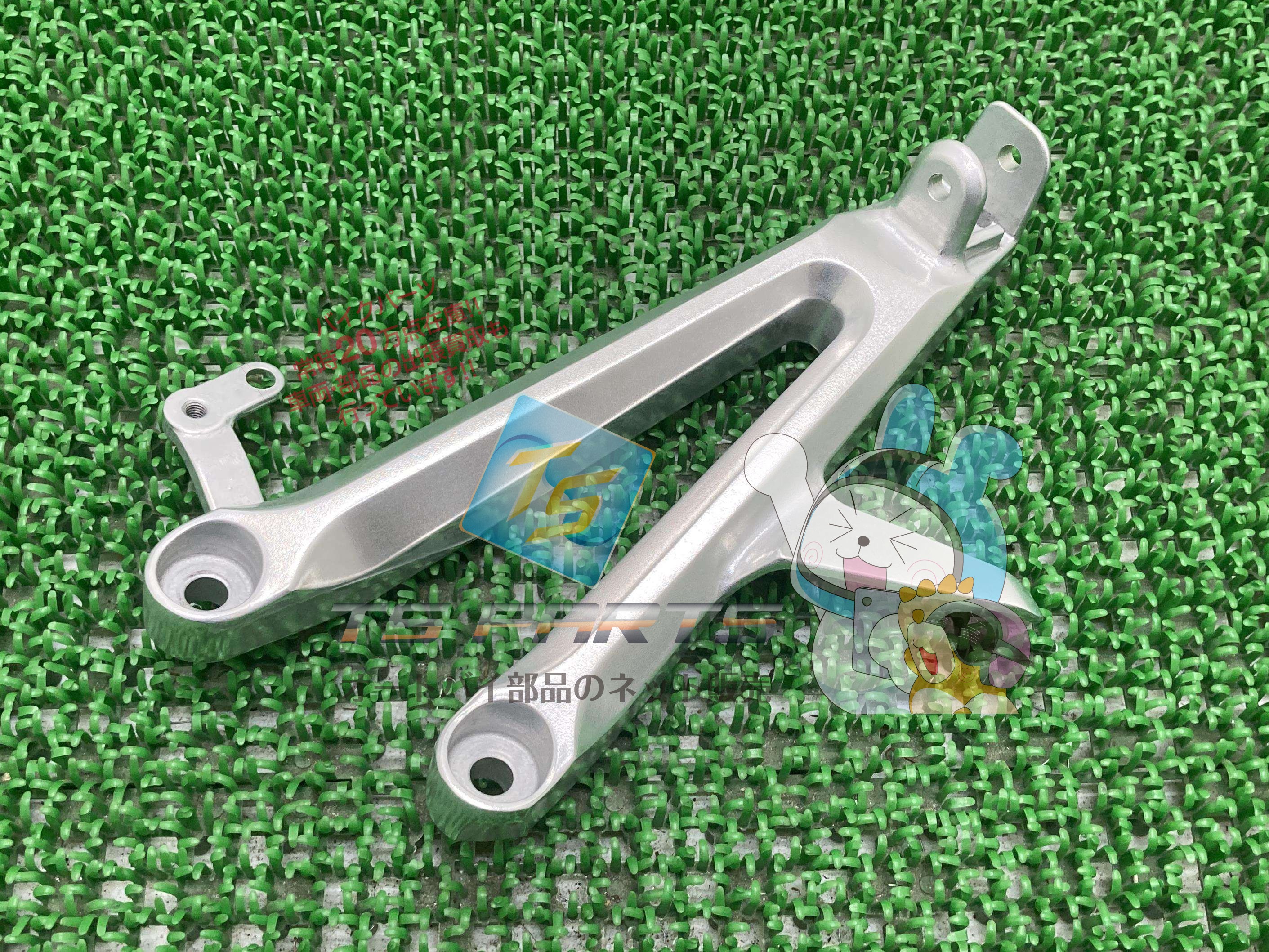 CBR1000RR タンデムステップホルダー 右 在庫有 即納 ホンダ 純正 新品 バイク 部品 在庫有り 即納可 車検 Genuine zN