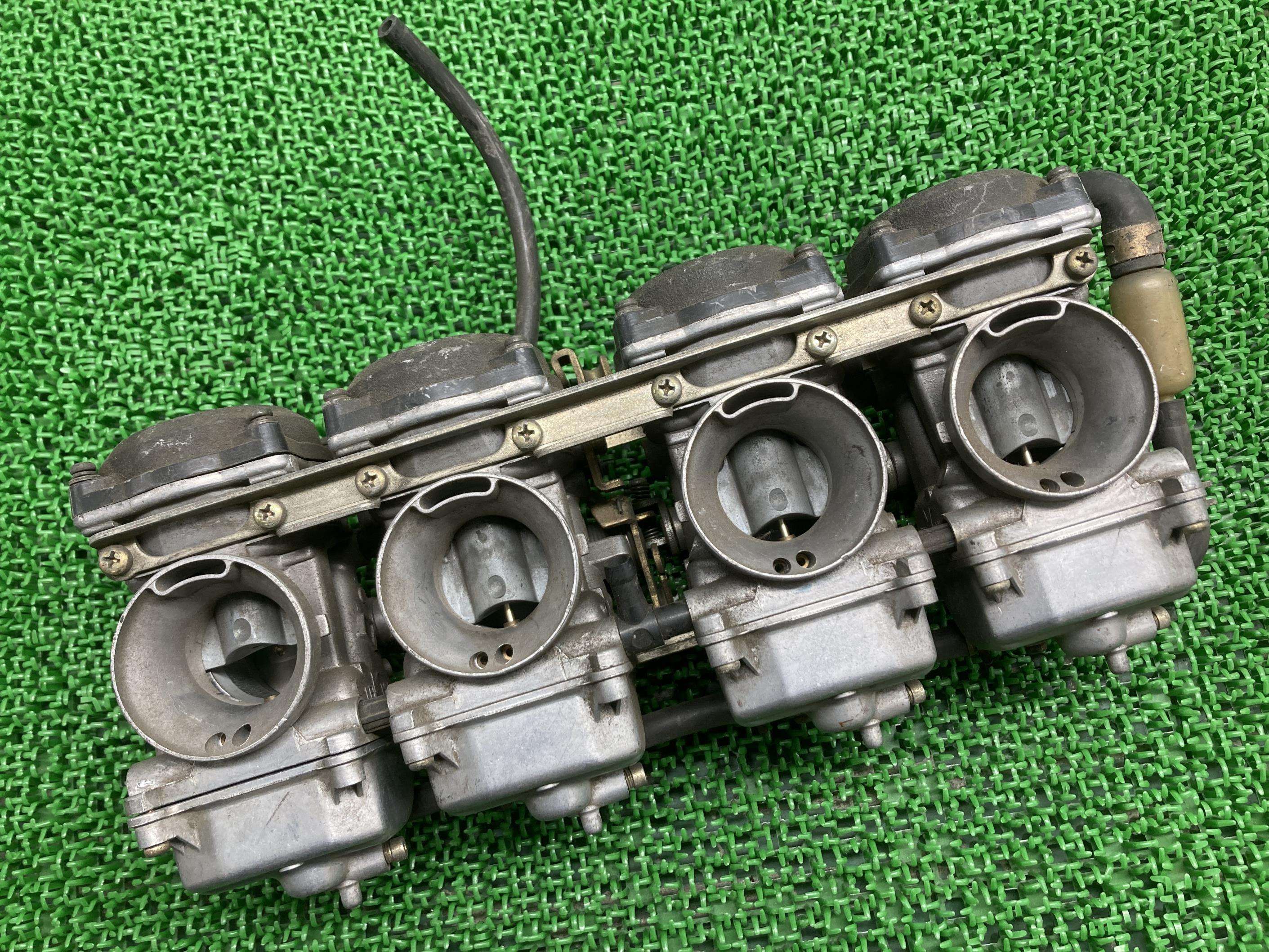 GPZ900R キャブレター V626 カワサキ 純正 バイク 部品 ZX900A 修復素材や部品取りに 割れ欠け無し 車検 Genuine 【中古】 vC