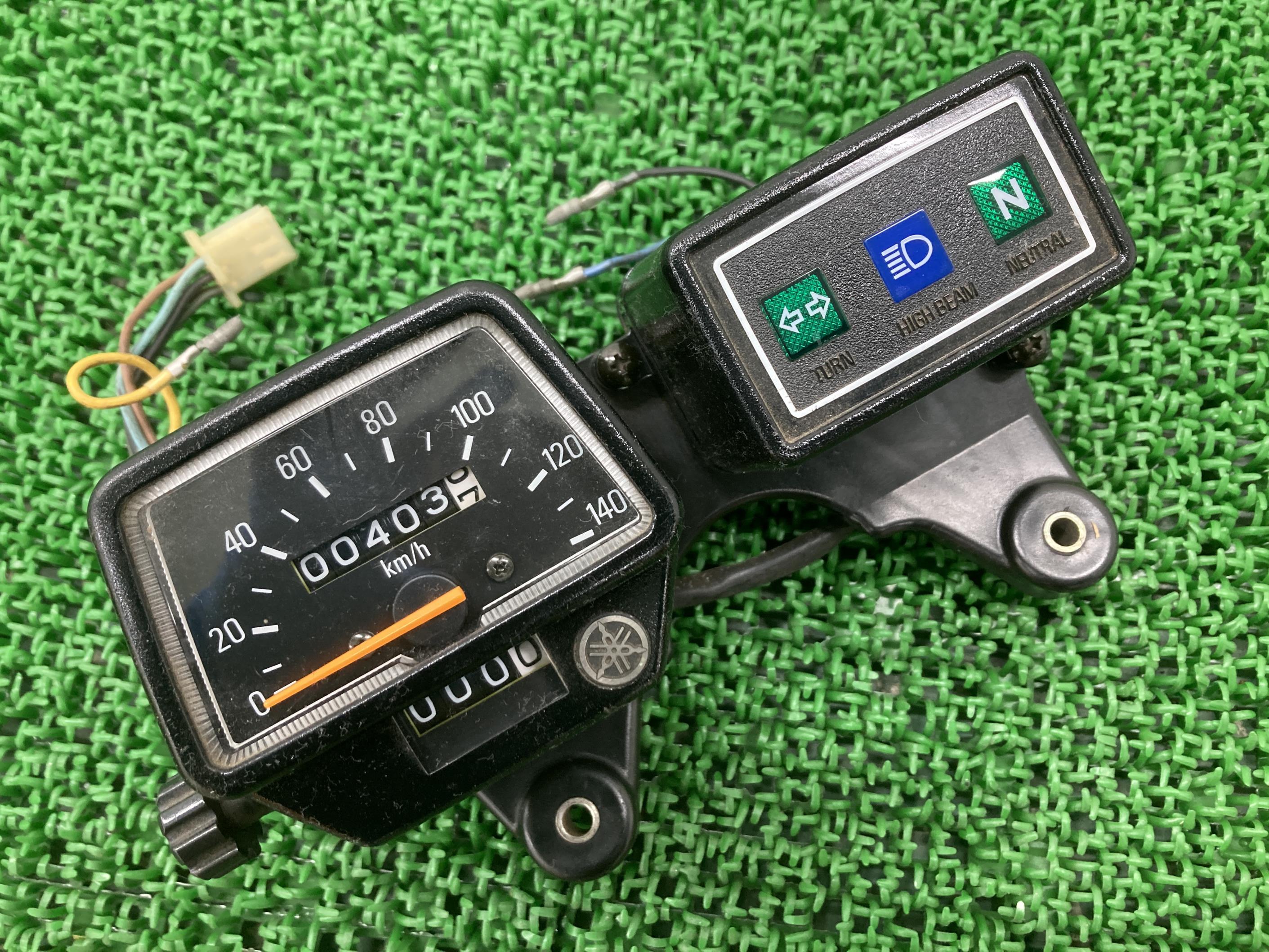 TW200スピードメーターヤマハ純正バイク部品DG07Jインジケーターコンディション良好割れ欠け無し品薄希少品車検Genuine【中古】 38