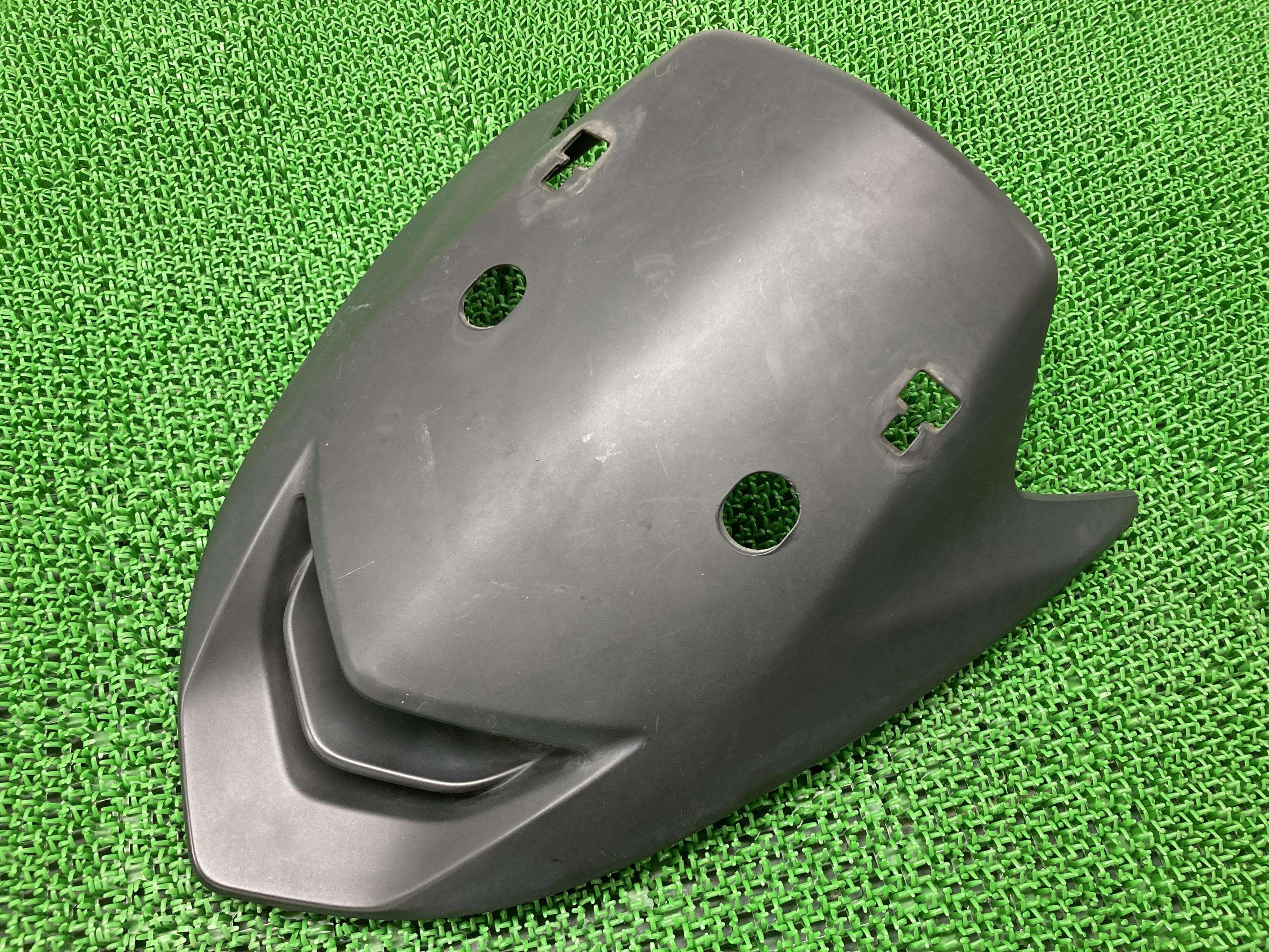 マジェスティS フロントガーニッシュ ヤマハ 純正 バイク 部品 SG28J フロントカバー 割れ欠け無し 品薄 希少品 車検 Genuine 【中古】 47
