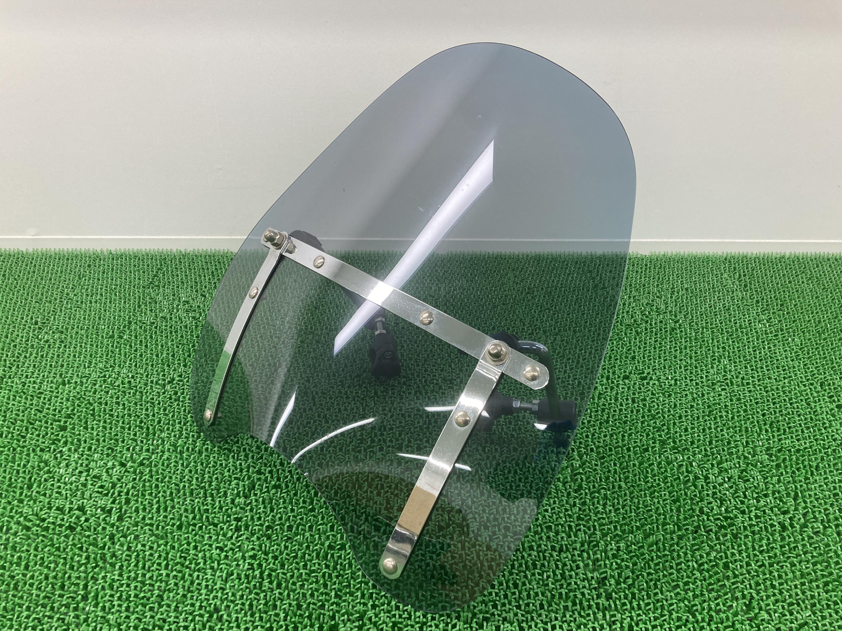 ワールドウォーク製ドラッグスター400スクリーン社外バイク部品VH01Jスモークウインドシールドコンディション良好割れ欠け無し【中古】 67