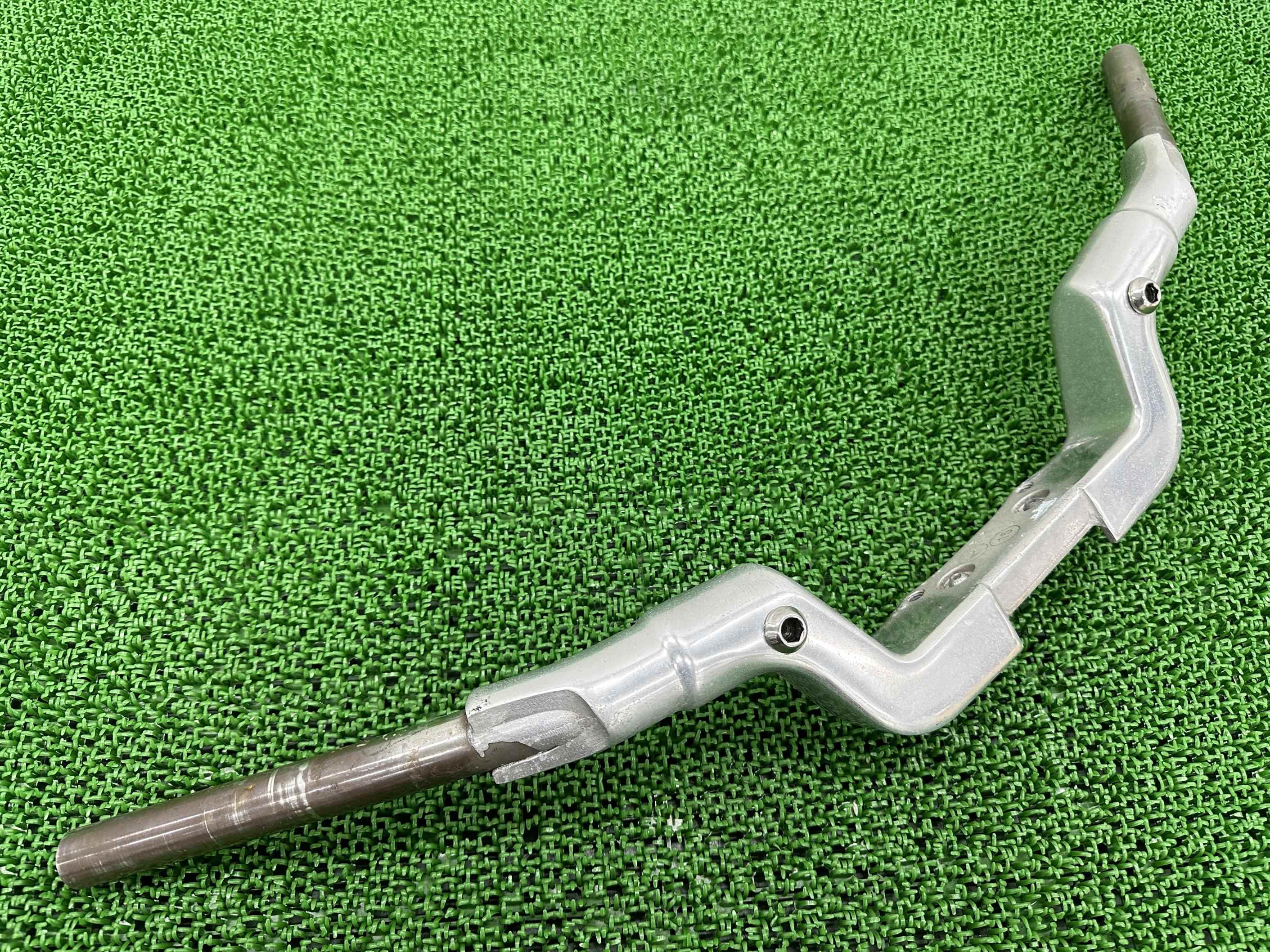VRSCF1250 ハンドル 5HD1HPHE5BC800*** ハーレー 純正 バイク 部品 2011年式外し 5HD1HP V-ROD マッスル 車検 Genuine 【中古】 72