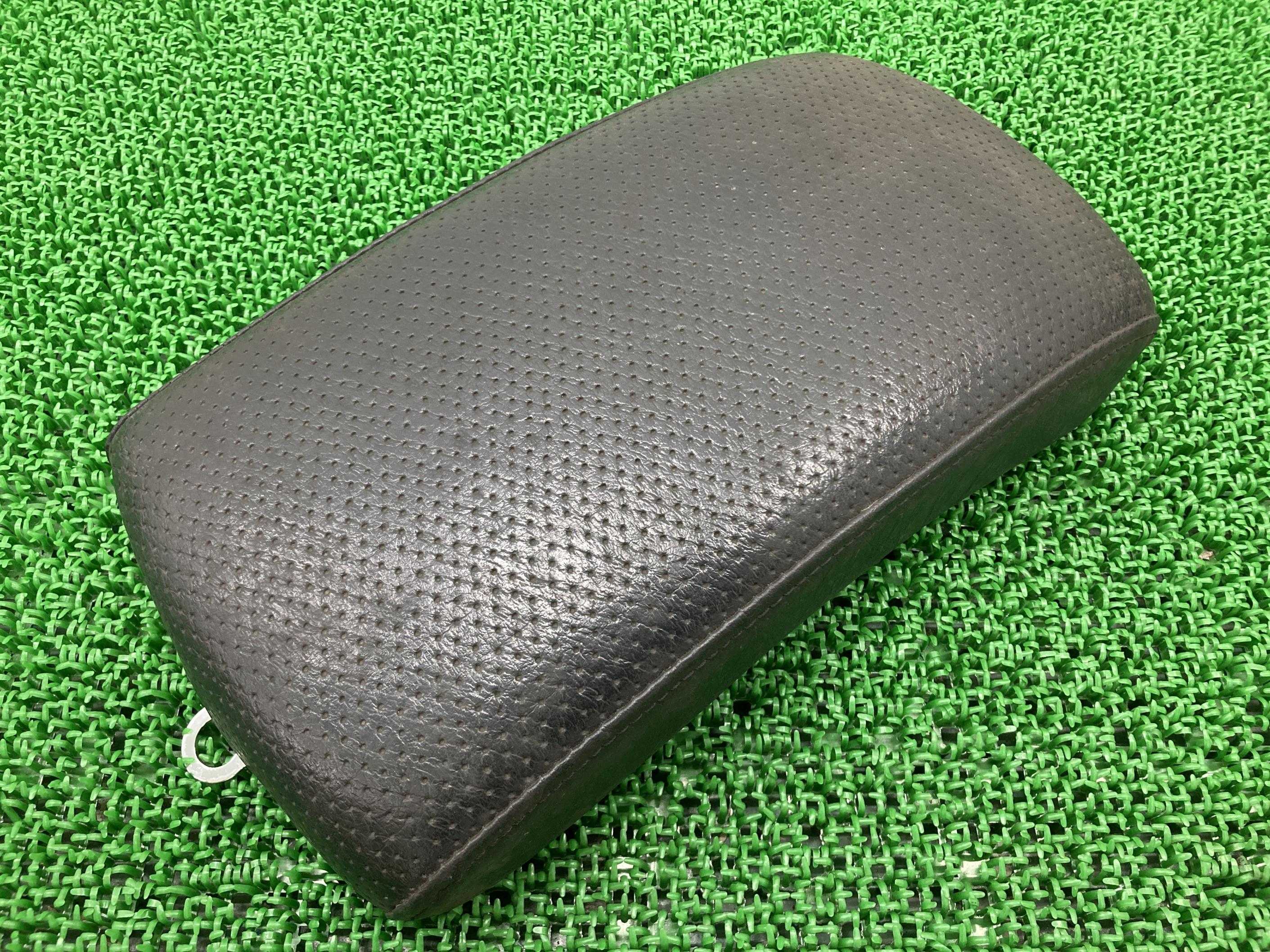 ドラッグスター400 タンデムシート ヤマハ 純正 バイク 部品 VH01J 破れ無し 品薄 希少品 安心ノーマル 車検 Genuine 【中古】 89
