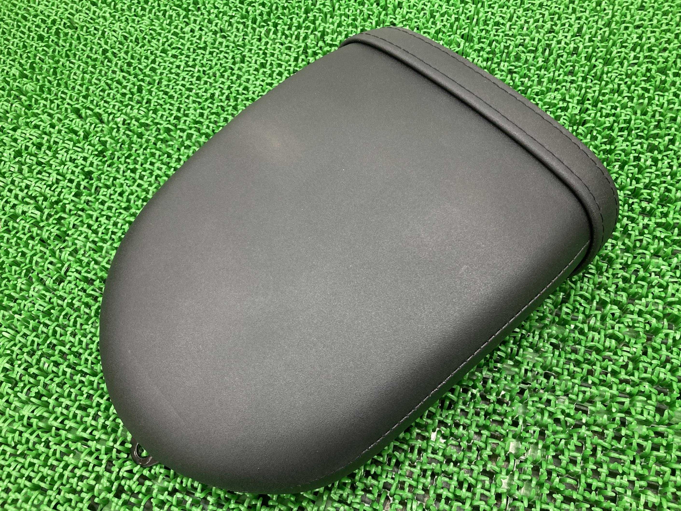 レブル500 タンデムシート PC60-1000*** ホンダ 純正 バイク 部品 PC60 リアシート コンディション良好 破れ無し 品薄 車検 Genuine 【中古】 84