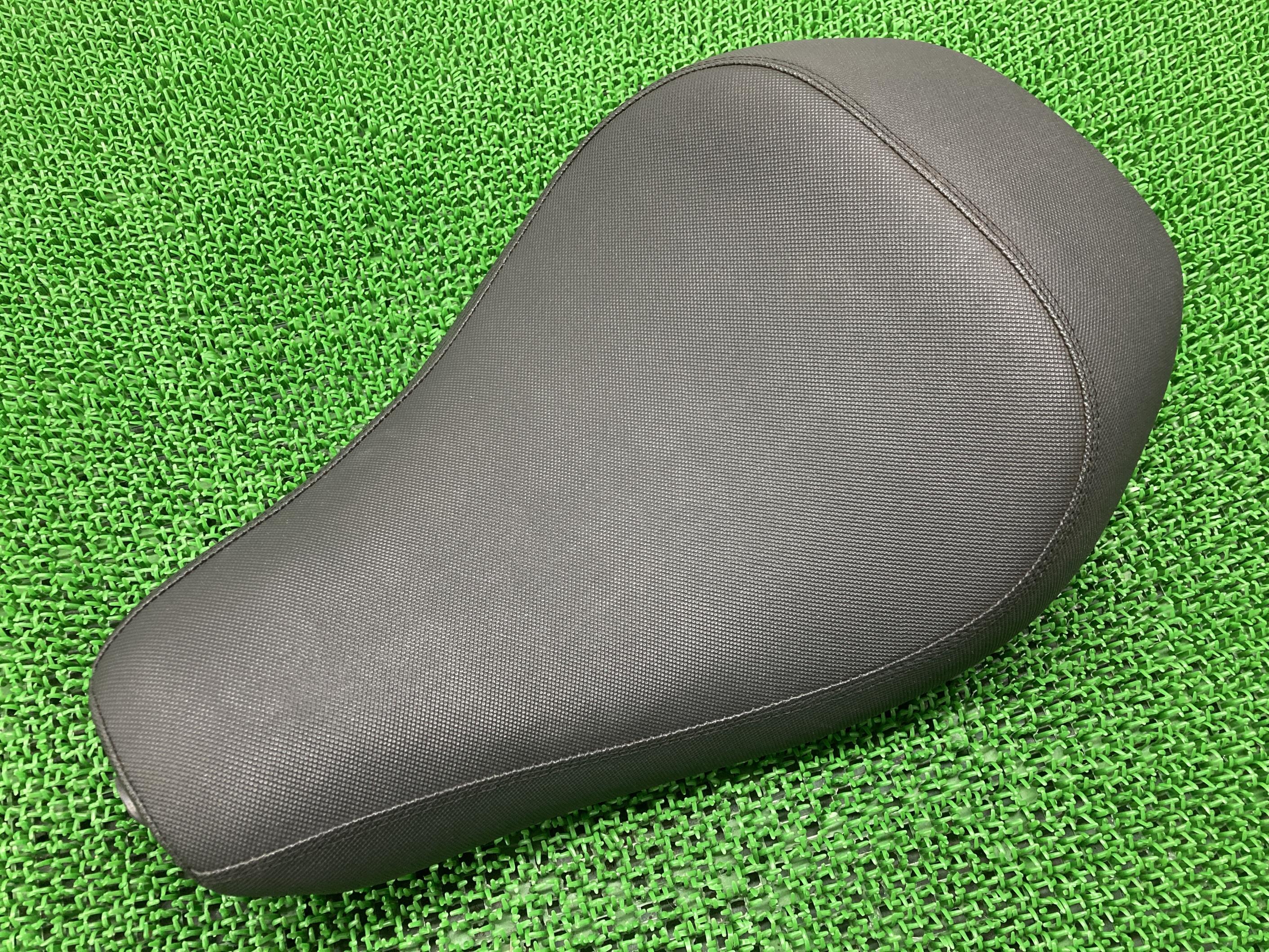 XL1200X スポーツスター シート Amazon | YIBO スポーツスター シート ブラック ダイヤモンド