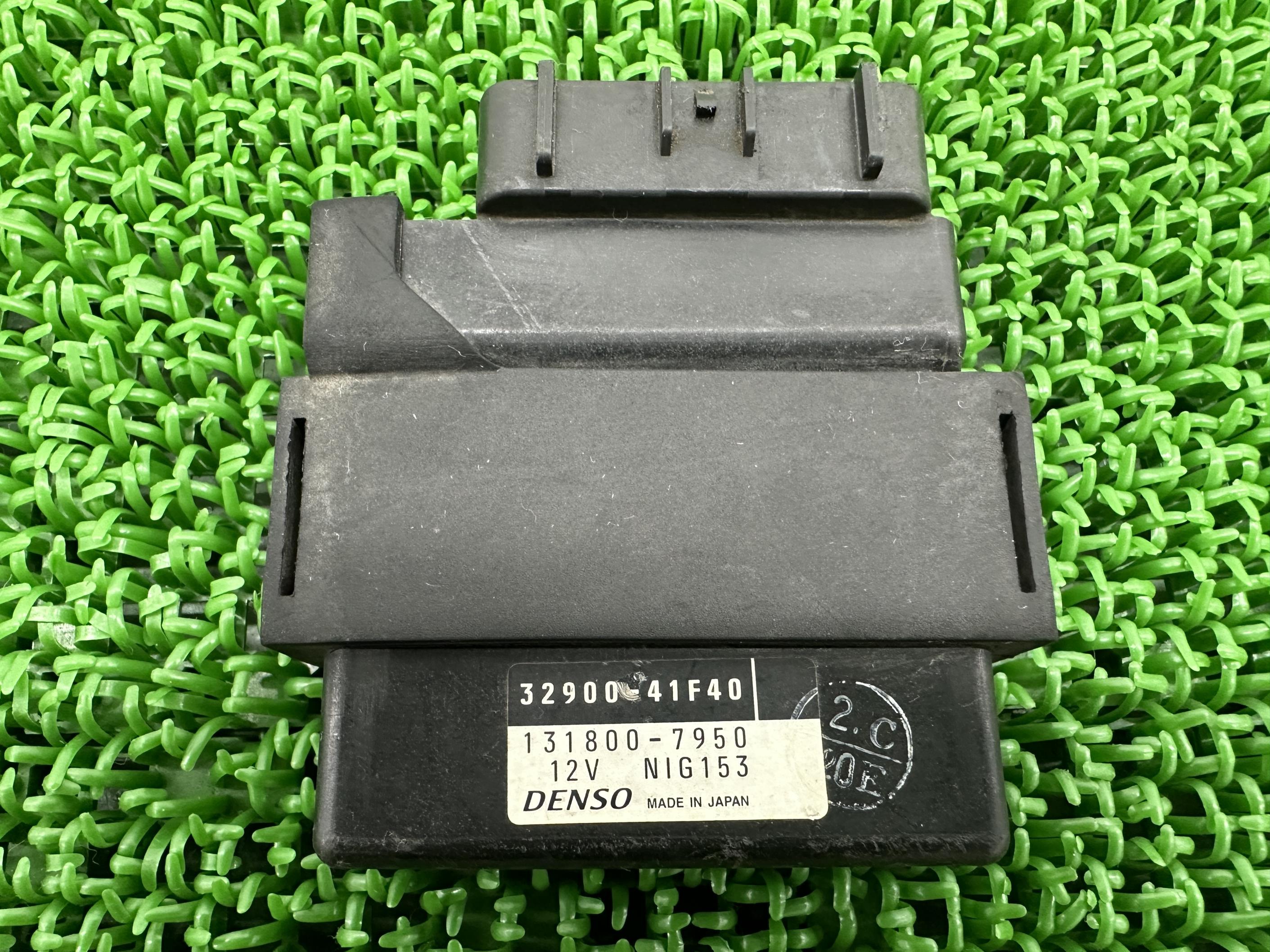 イントルーダー400クラシック ECU スズキ 純正 バイク 部品 VK54A FIコントロールユニット ECM 機能的問題無し 品薄 車検 Genuine 【中古】 62|ティーエスパーツ 店