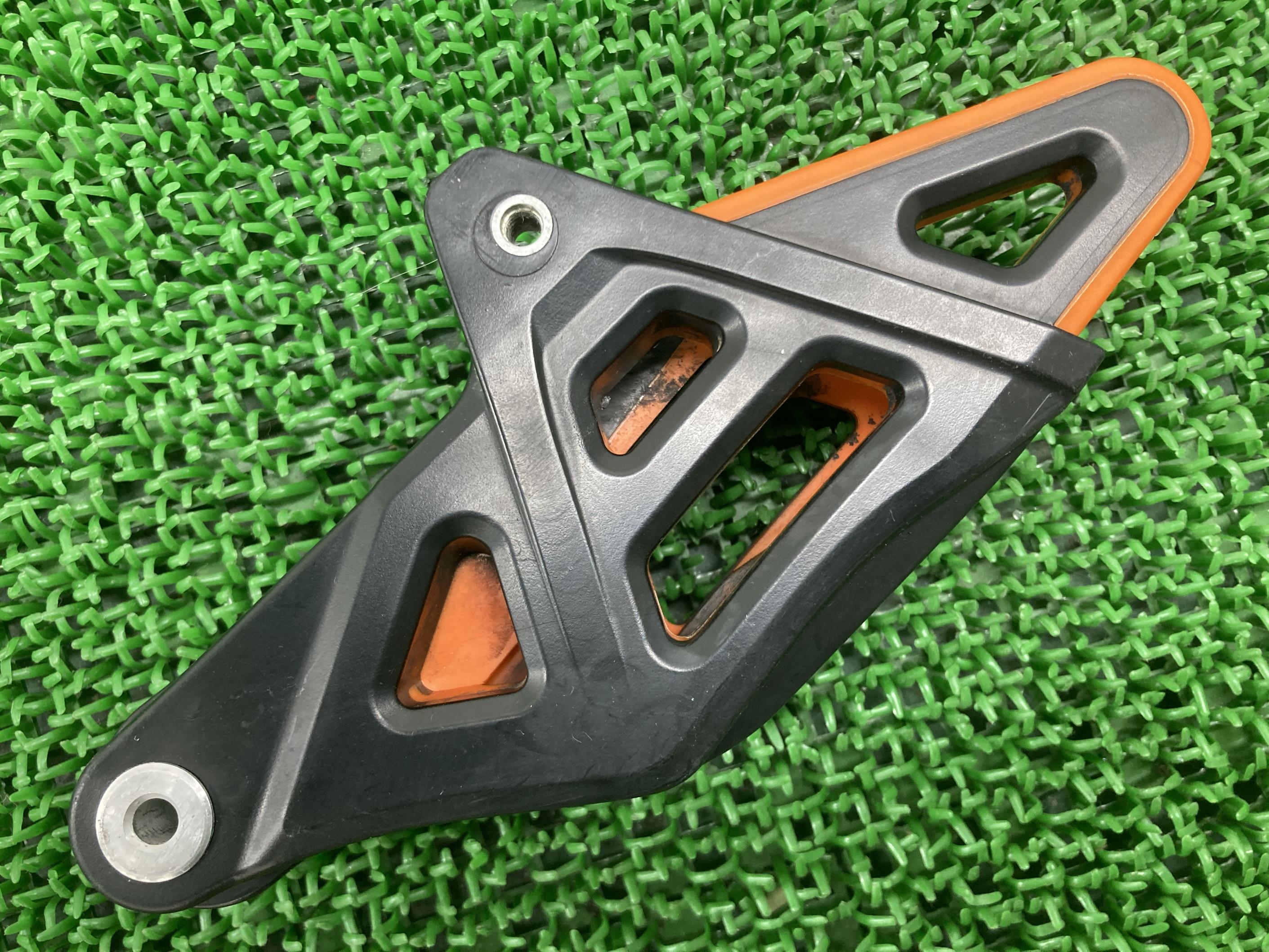 チェーンスライダー KTM 純正 バイク 部品 SMR EXCなどに パワーパーツ 割れ欠け無し 品薄 車検 Genuine 【中古】 59