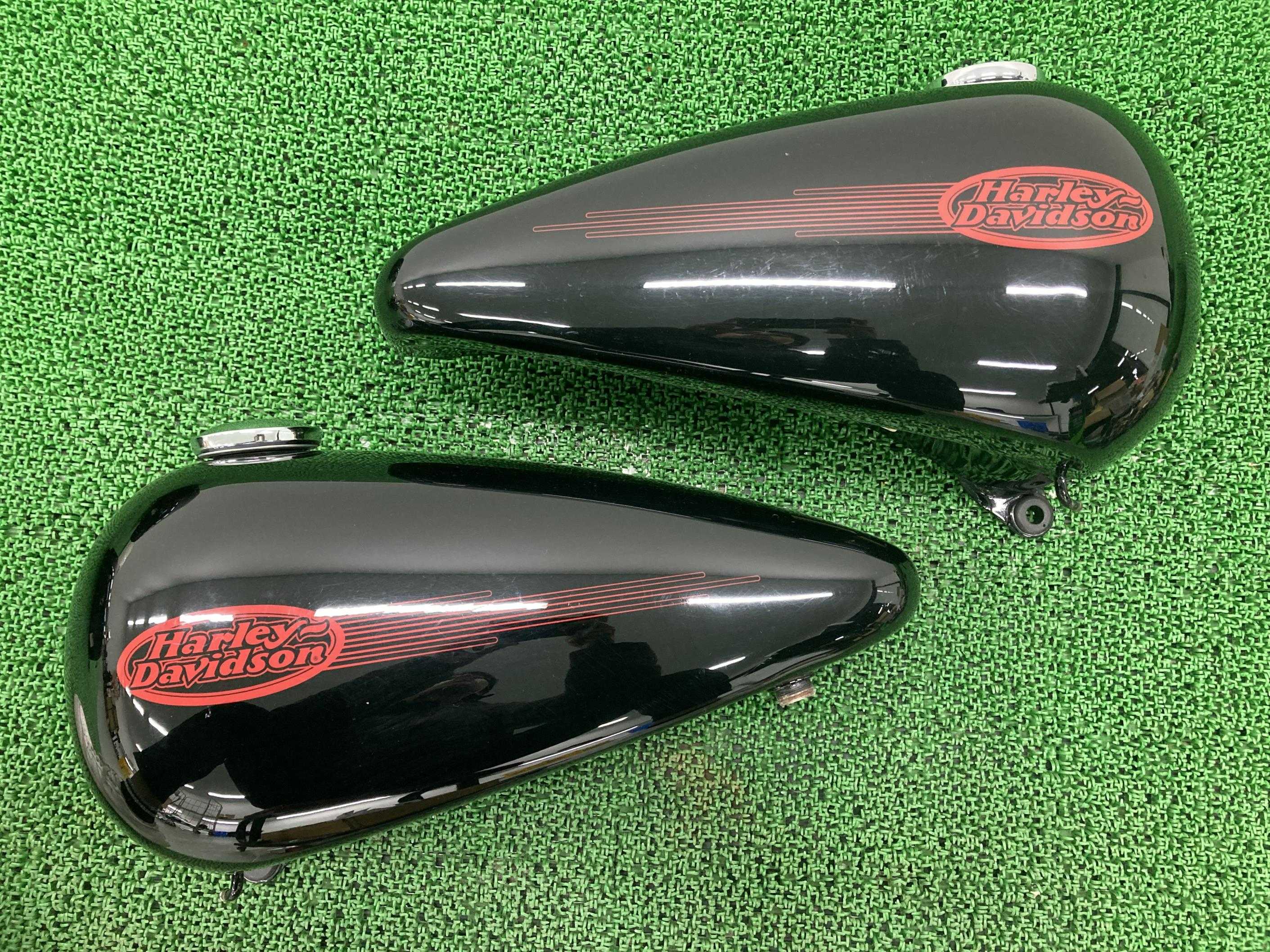 FXSTタンク左右黒ハーレー純正バイク部品タンクキャップ1999年コケキズ無し品薄希少品車検Genuine【中古】 98|ティーエスパーツ 店