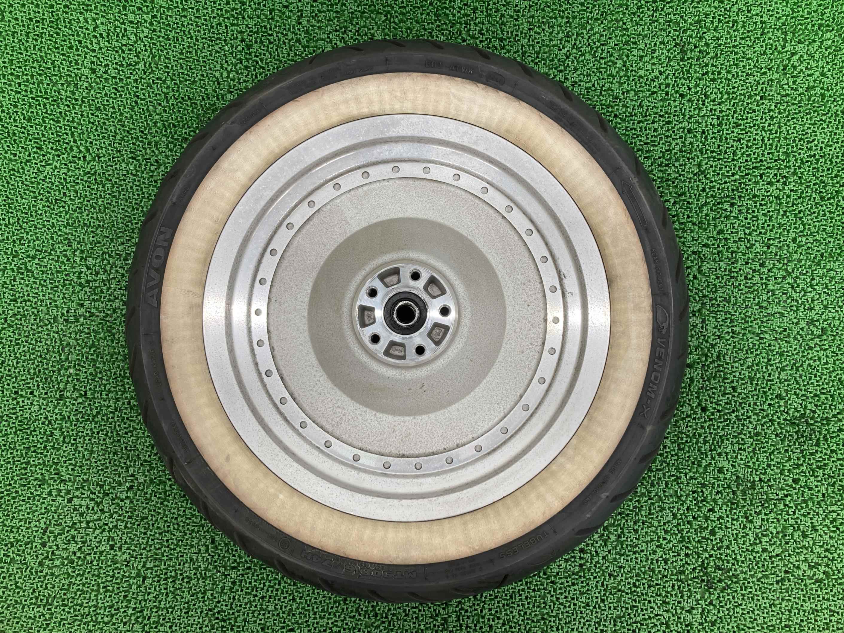 FLSTF1340リアホイールハーレー純正バイク部品16x3.00エボソフテイルファットボーイディッシュホイール車検Genuine【中古】 90