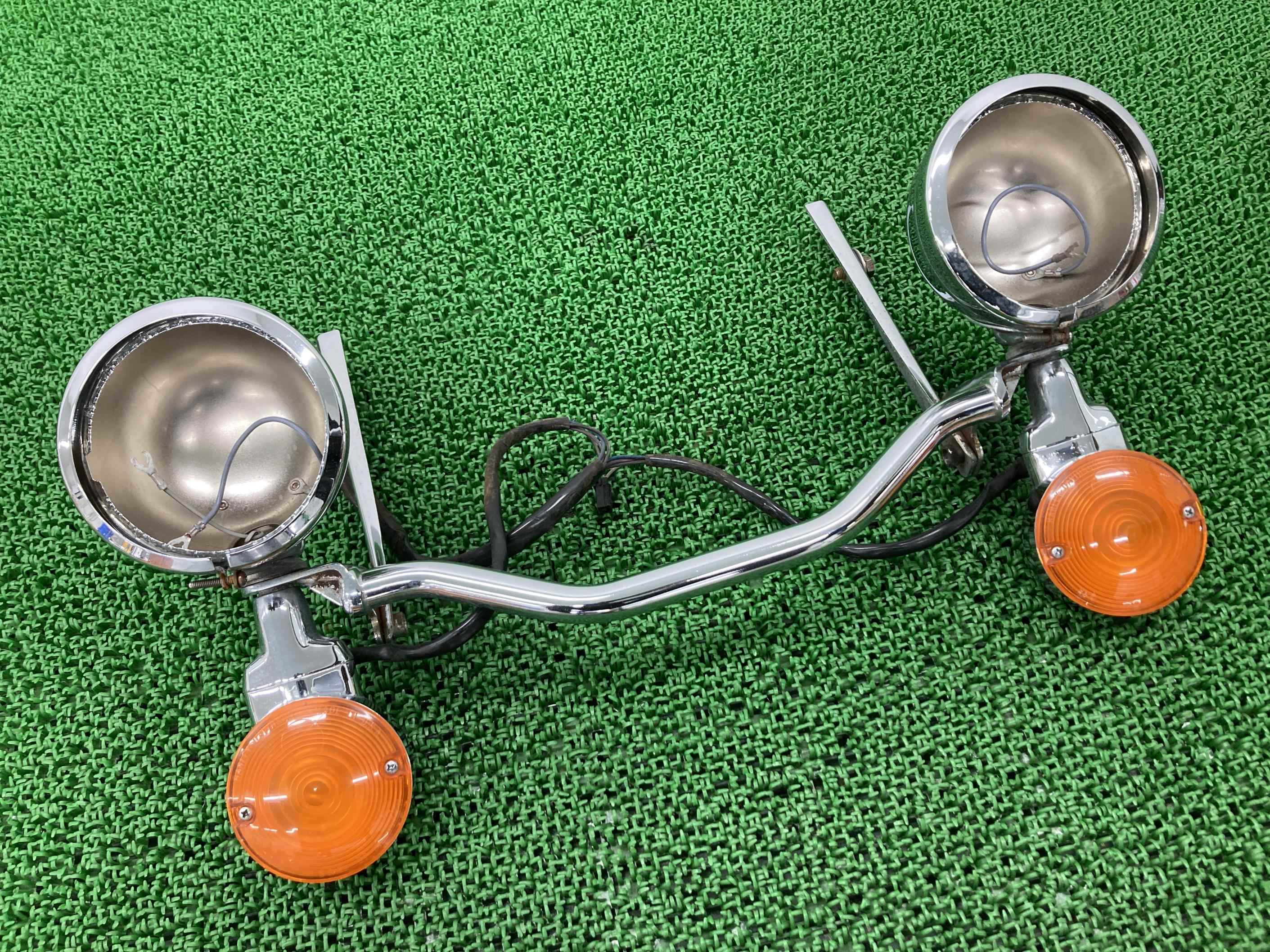 FLSTC1340フォグランプステーハーレー純正バイク部品ソフテイルエボウインカーフォグランプカバー品薄車検Genuine【中古】 33 17,136円